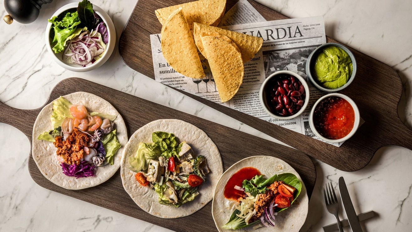 アイコニックステイ（朝食付き）