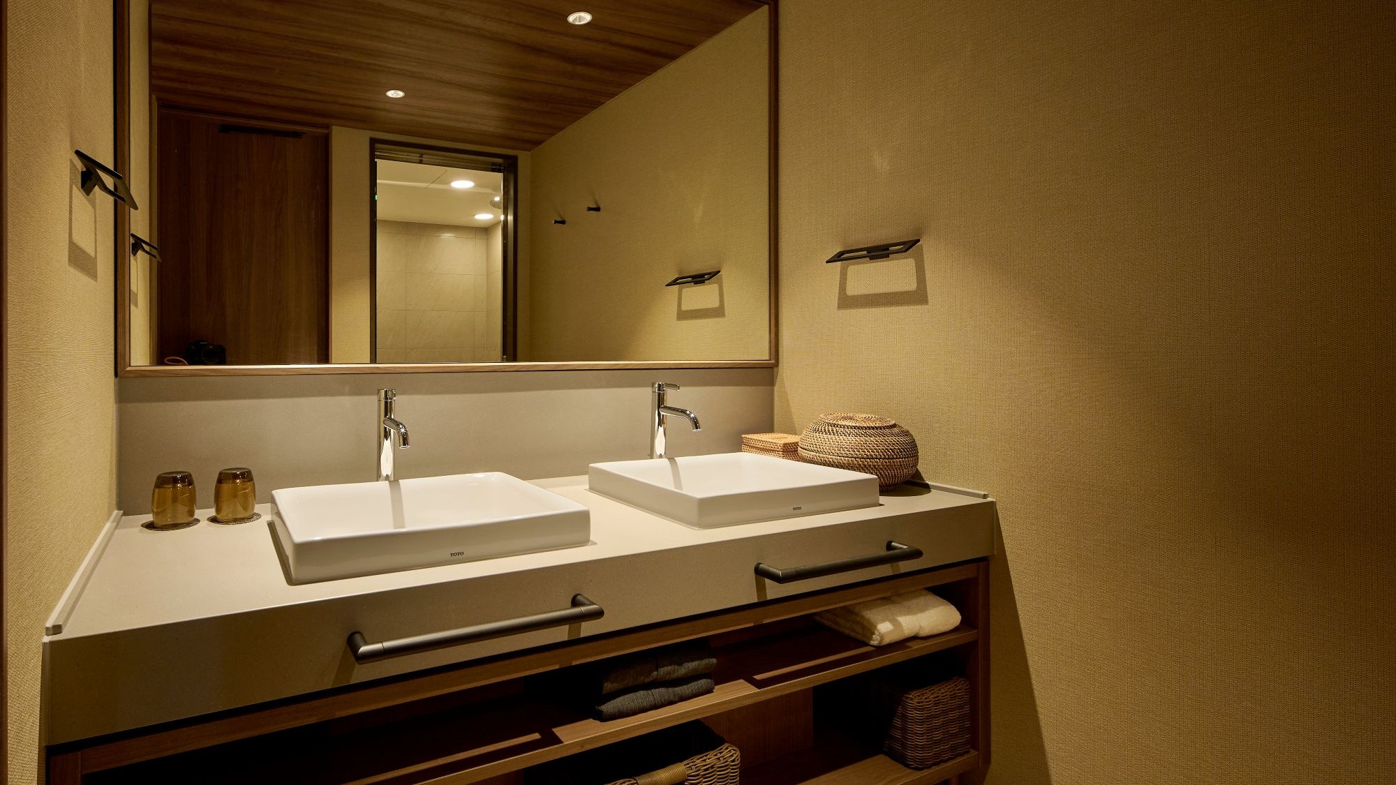 コーナーデラックスツイン　客室イメージ