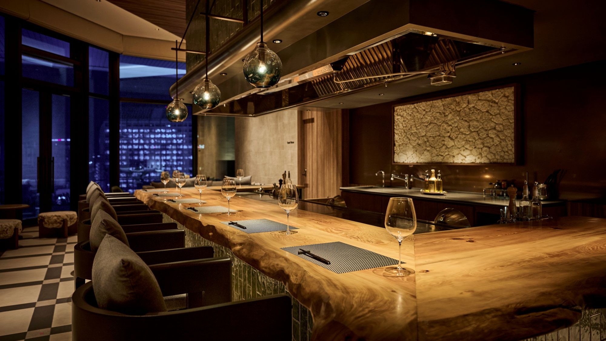 鉄板焼＜琉火＞ 店内イメージ