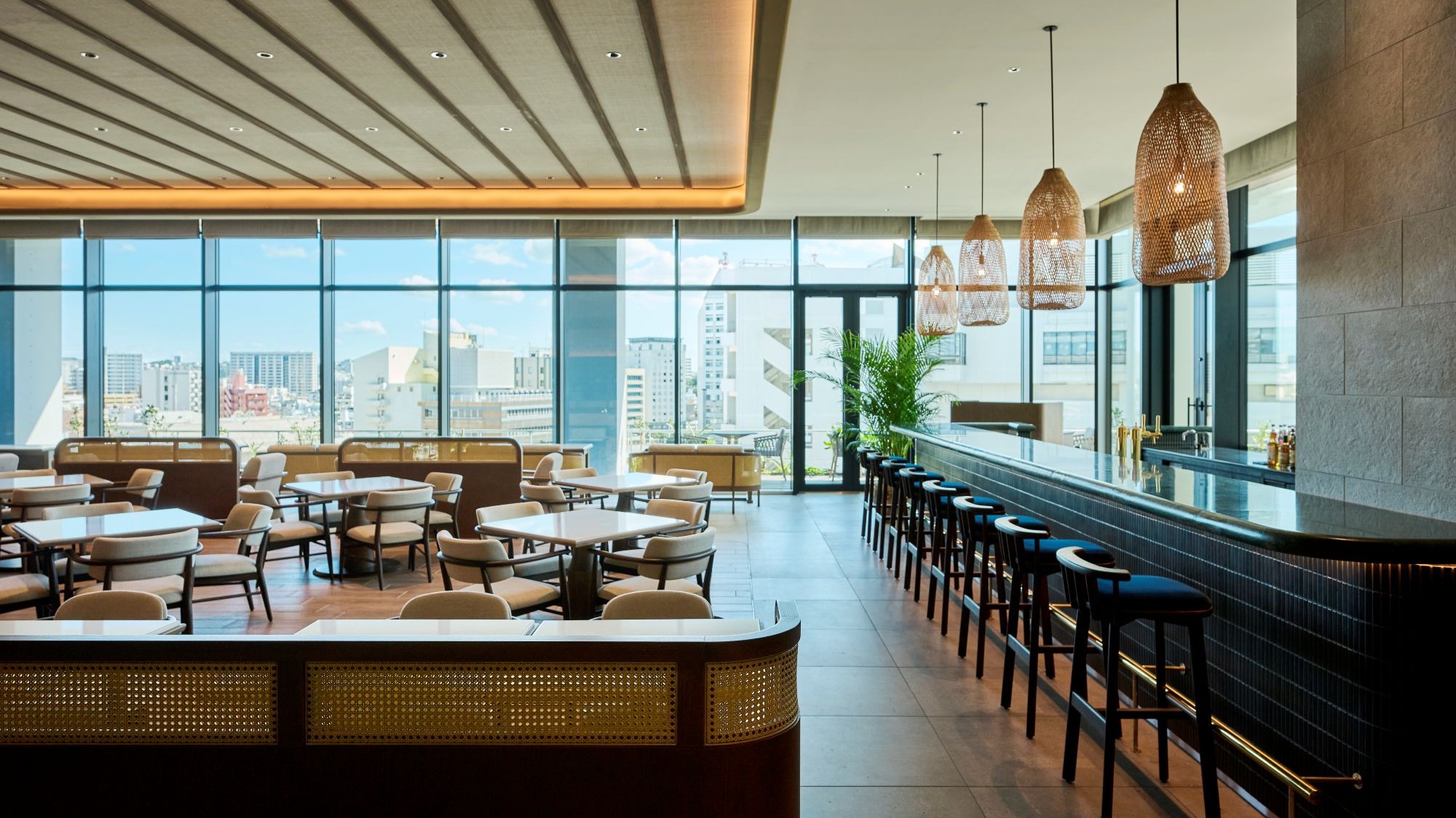 オールデイダイニング「THE 7TH TERRACE RYUKYU」 店内イメージ