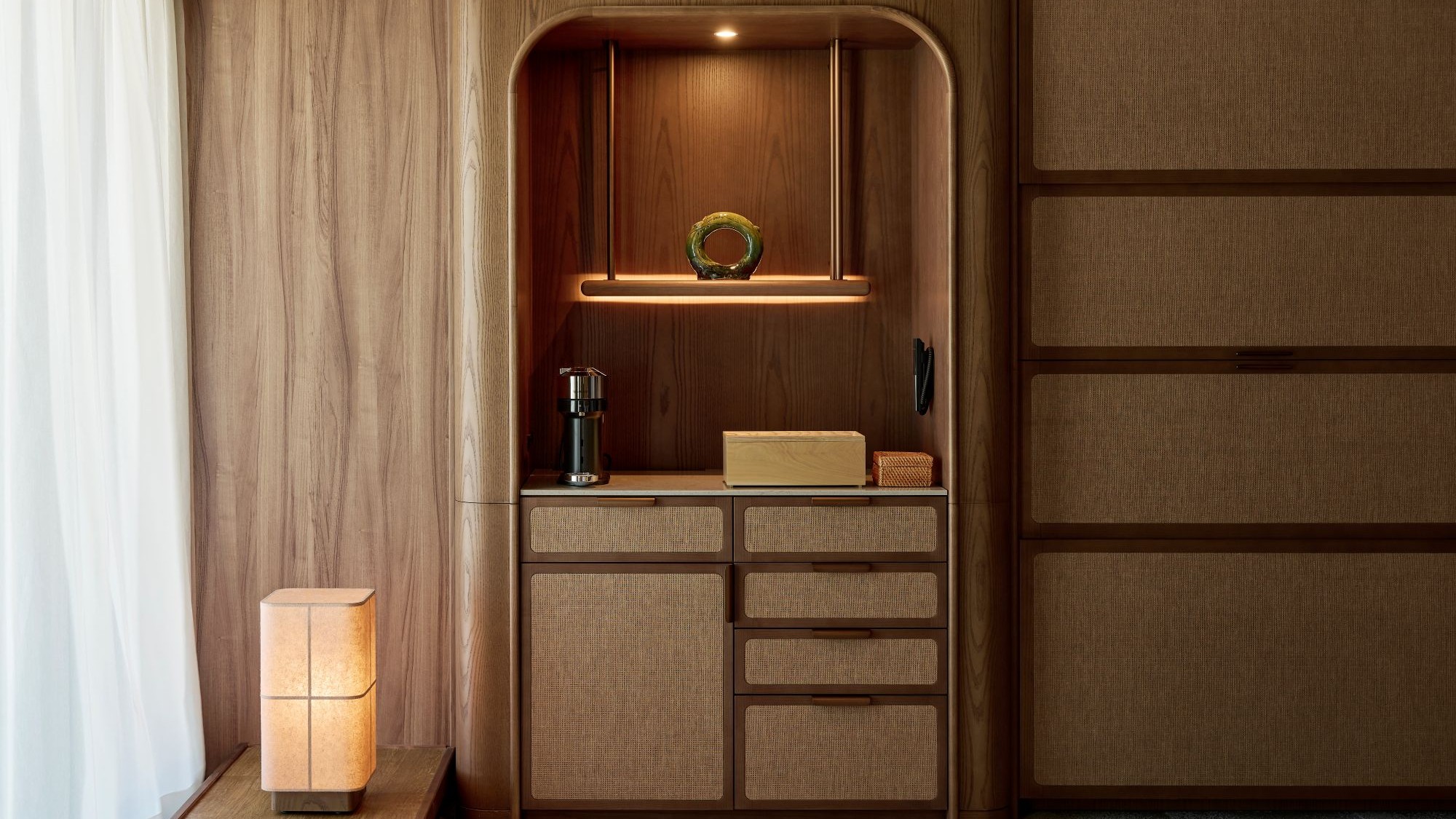 エグゼクティブフロア デラックスキング　客室イメージ