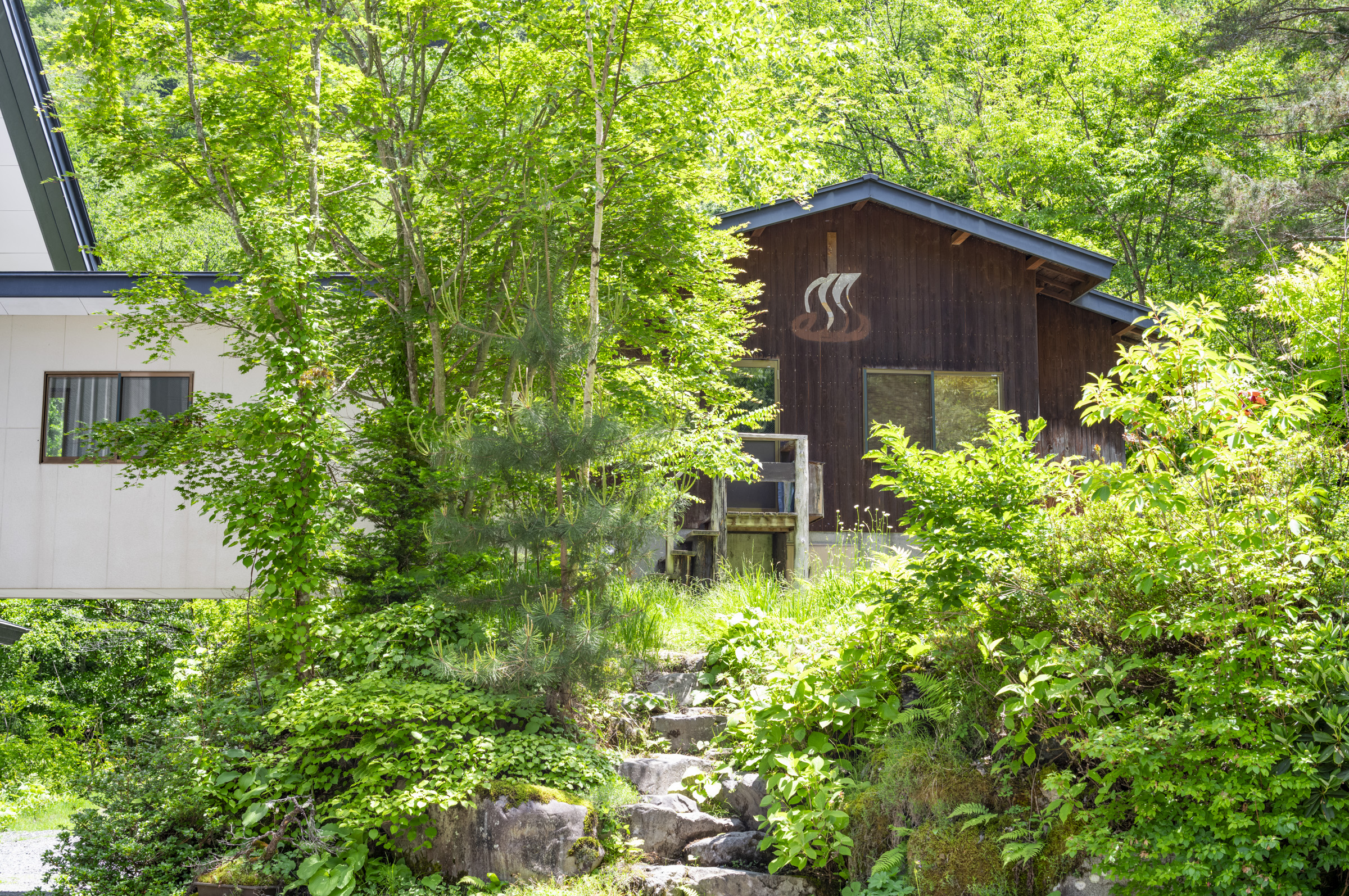 温泉浴場の外観