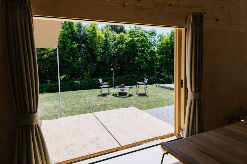 住箱部屋内から外見。