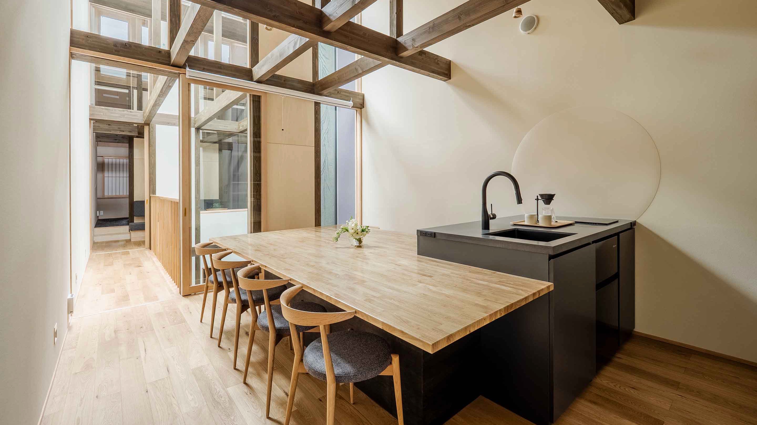 リビングダイニング【花里町 あおの花】