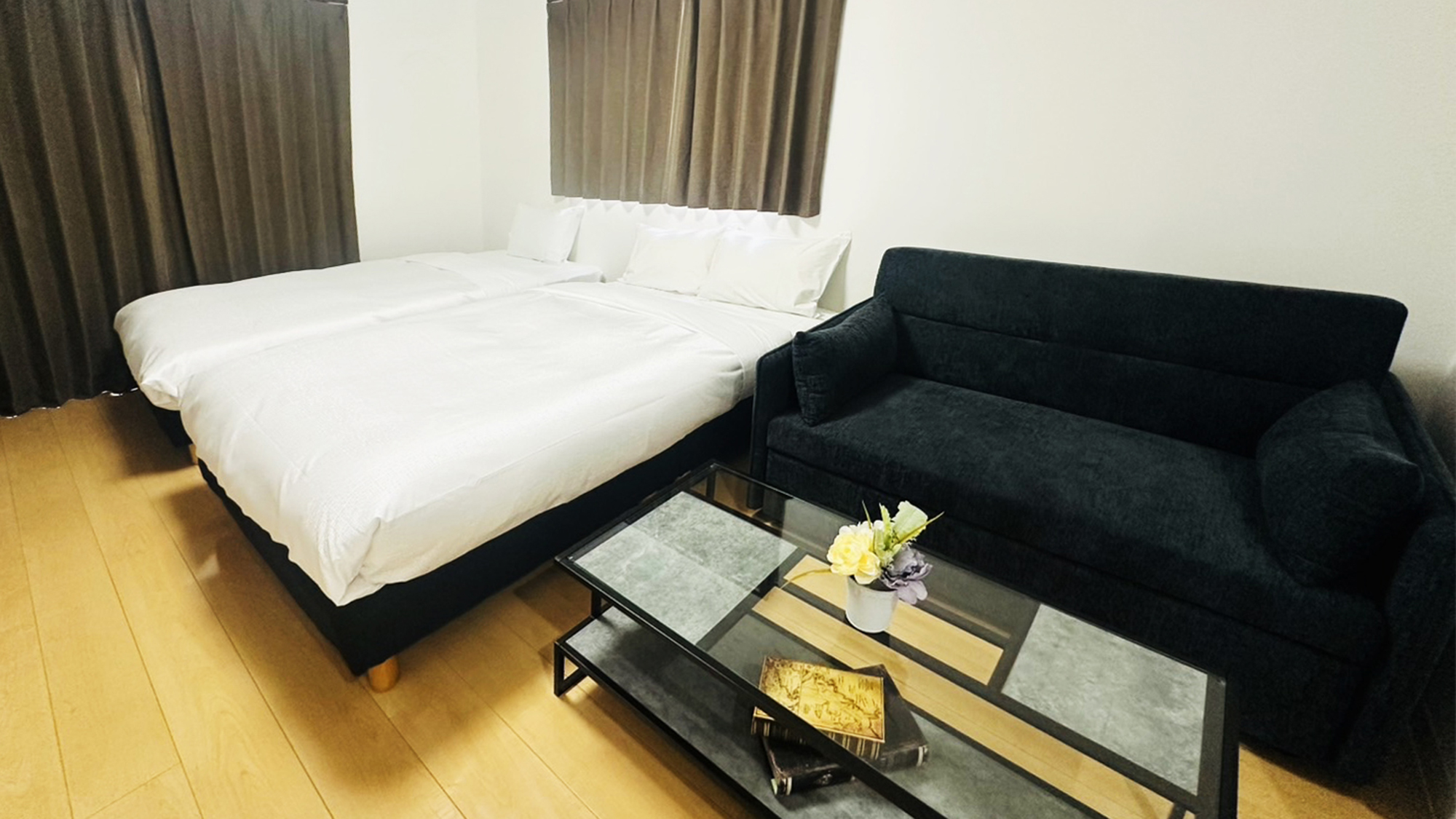 【DXツイン：20平米】ご家族でのご利用にもおススメ。洗い場付バスルーム、家電付キッチン完備。