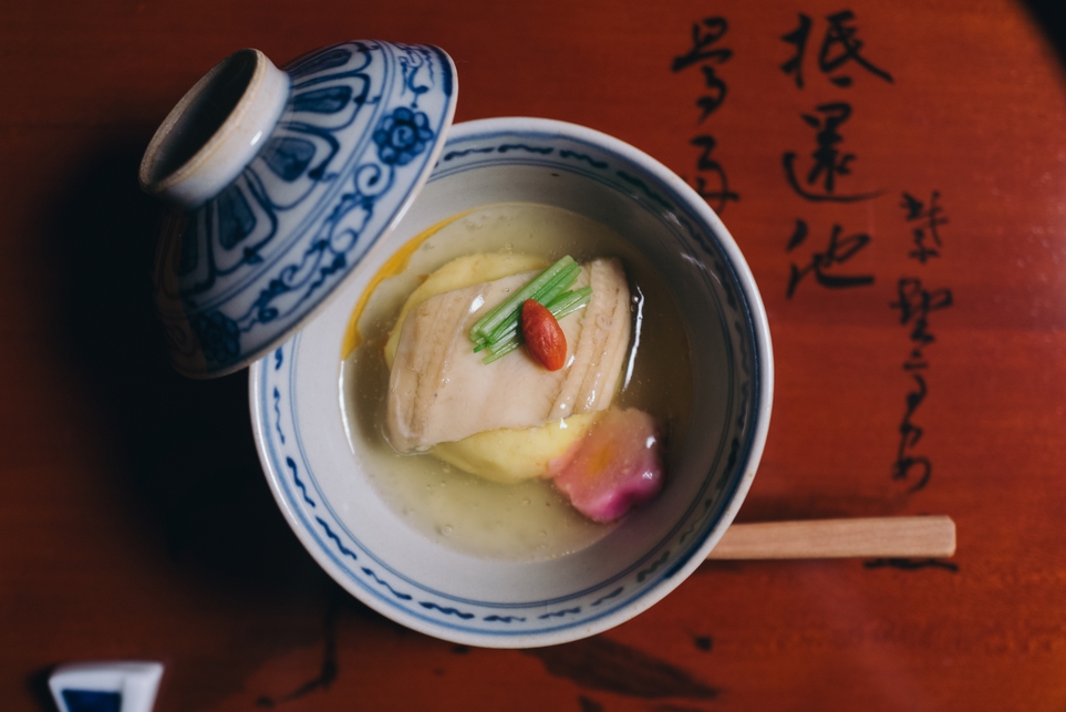 【5％OFF】【楽天スーパーSALE】忍冬酒と季節の和食コースで心とからだをときほぐす旅｜2食付き