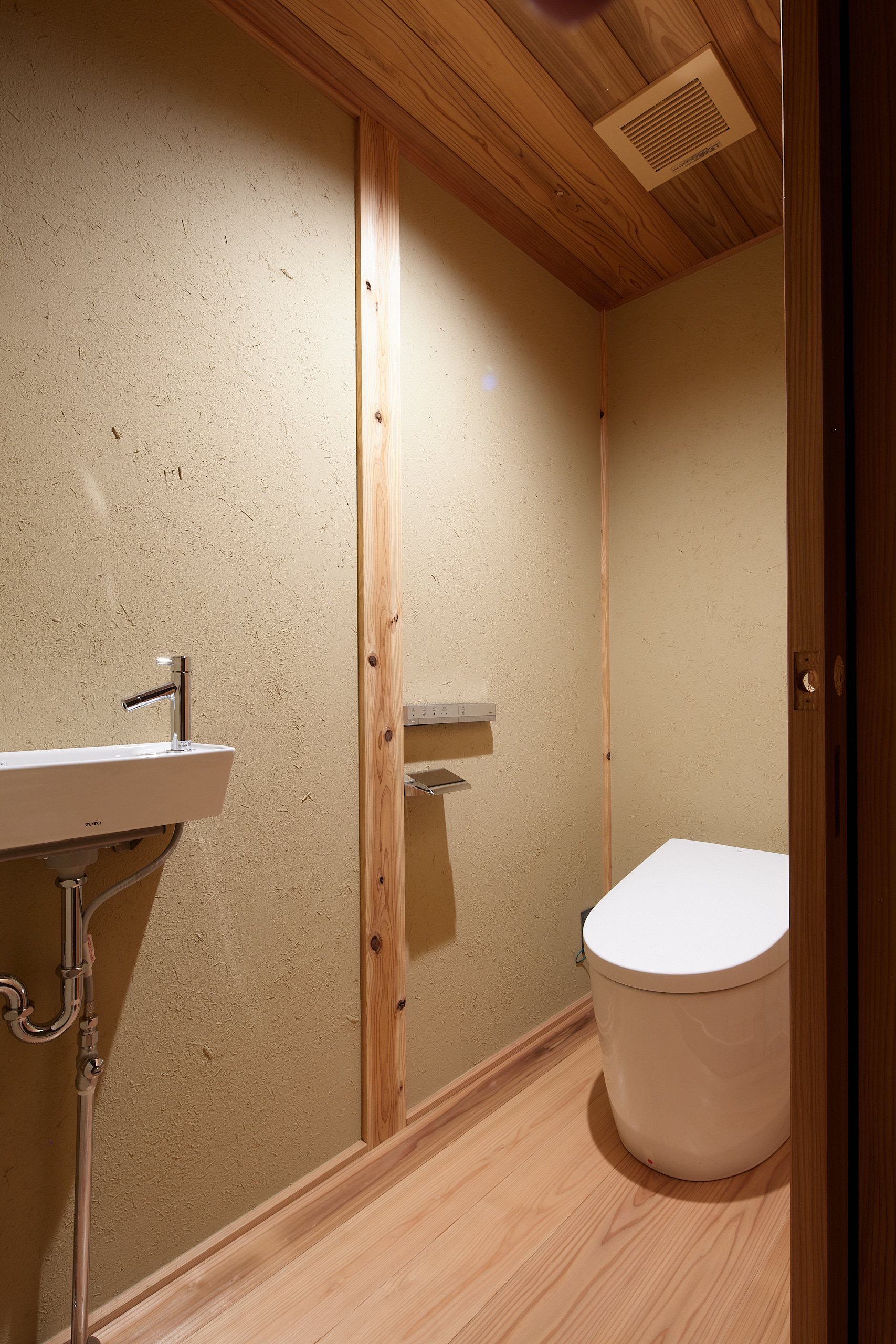 101　お手洗いイメージ