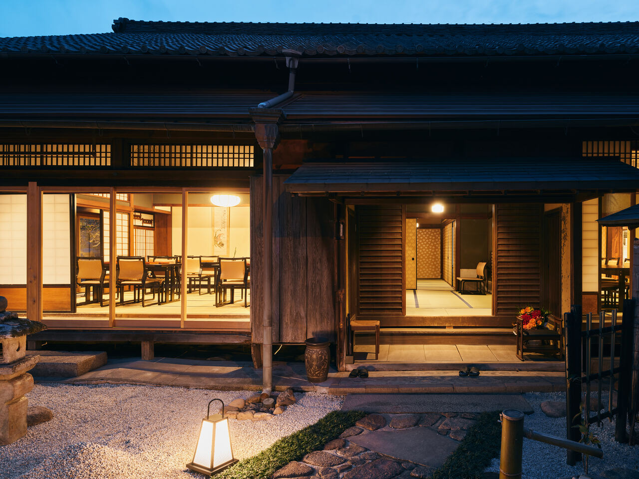 練屋棟内の日本料理店「古今」