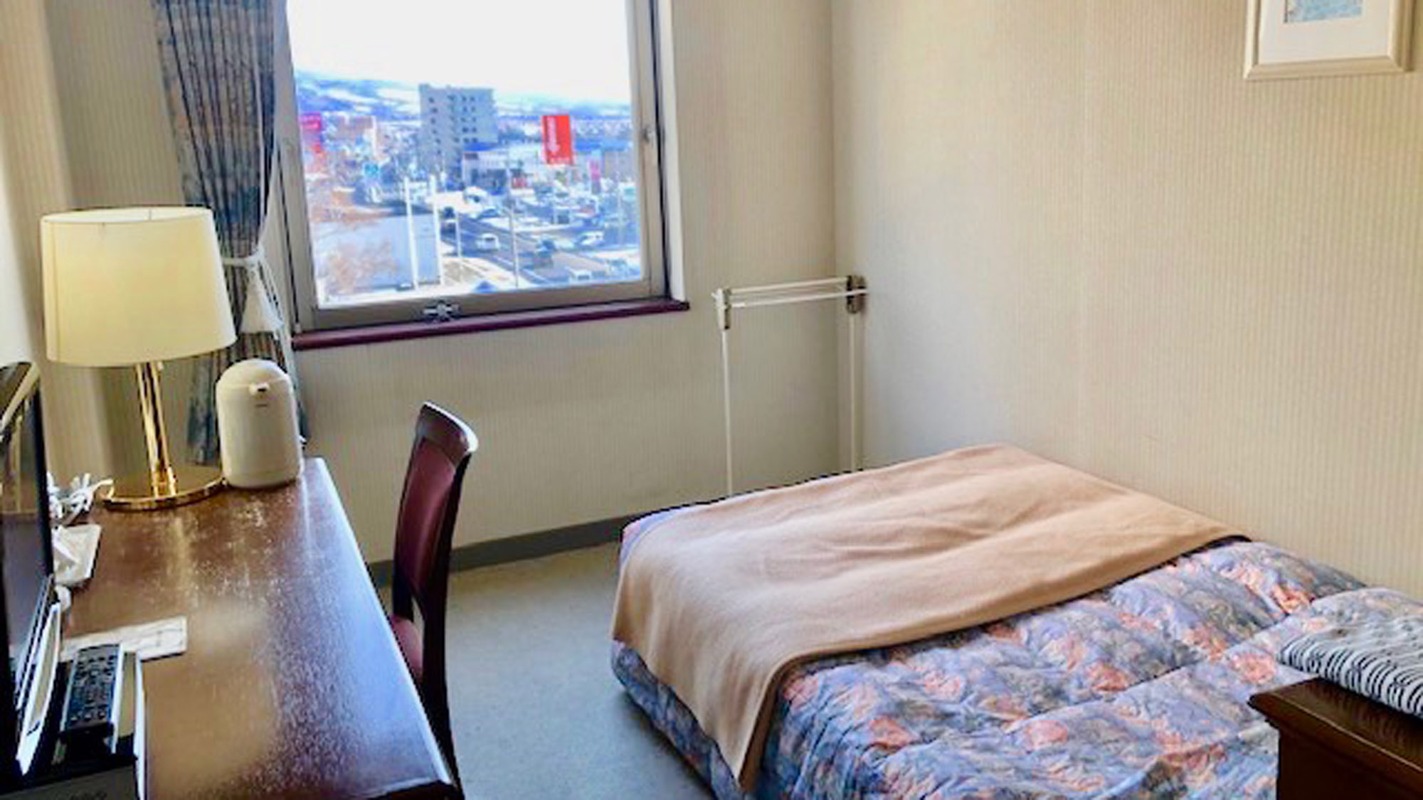 【シングルルーム】全室に温水洗浄トイレを設置しております。