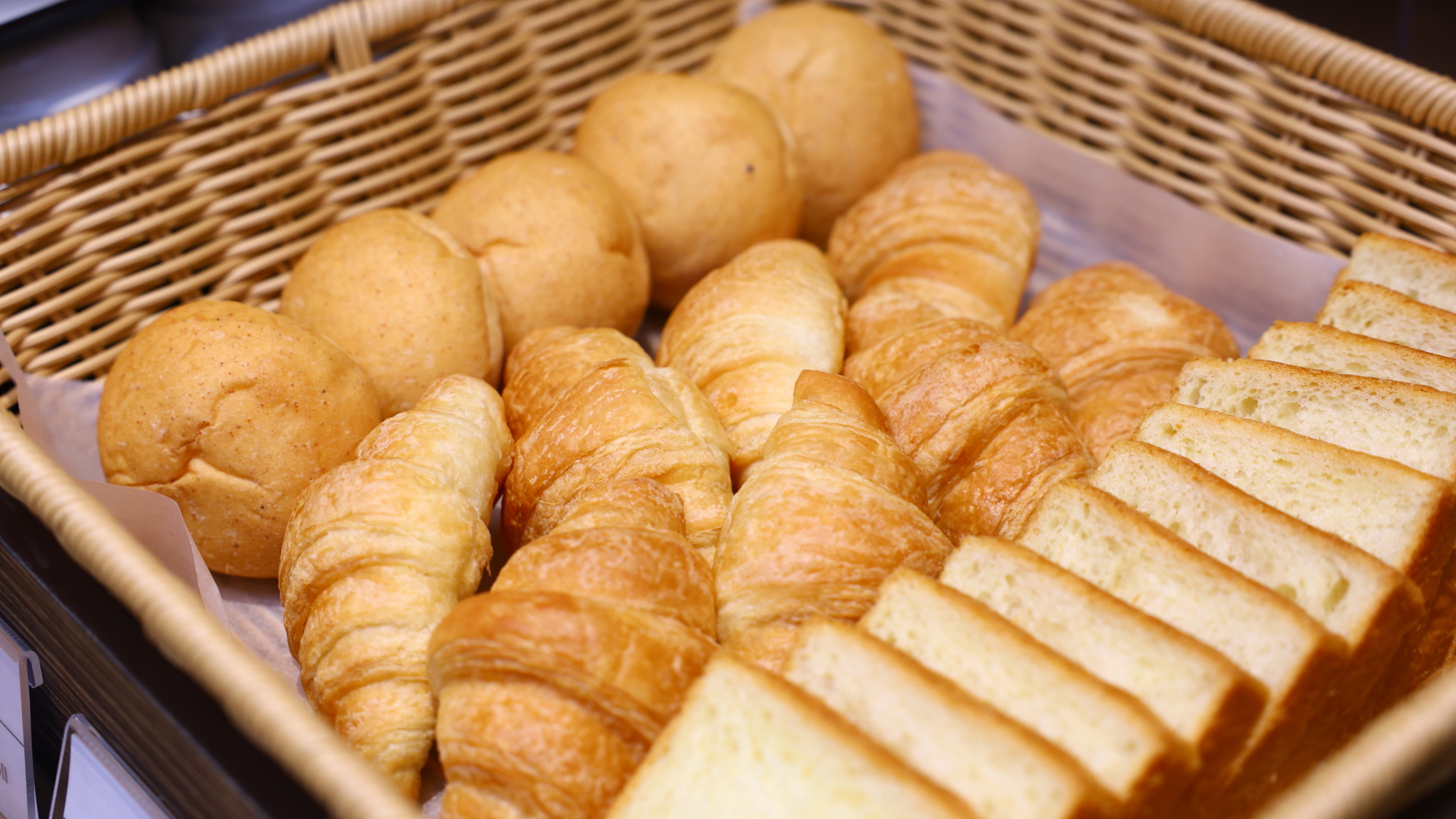 朝食バイキング：パン