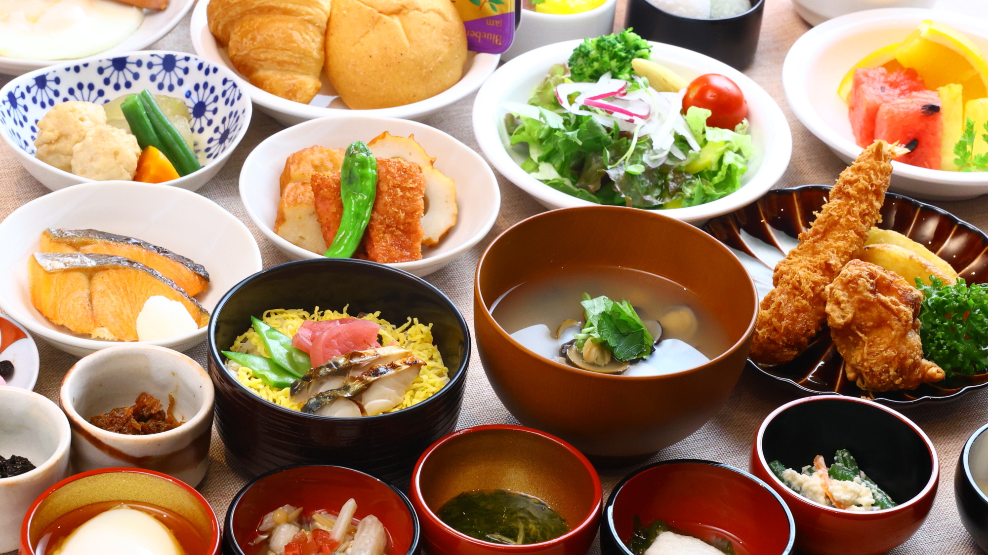 朝食バイキング：盛り付け例※しじみの味噌汁は日替わりでの提供となります。