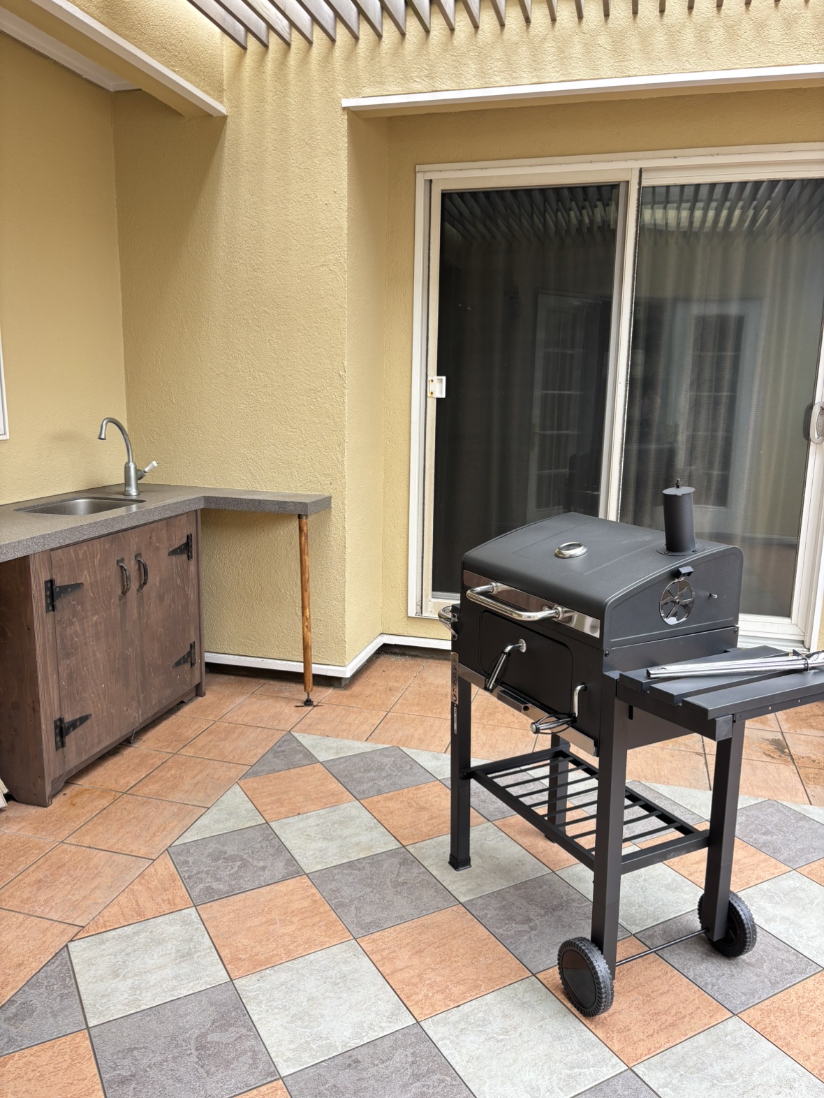 BBQエリア・グリル（中庭）