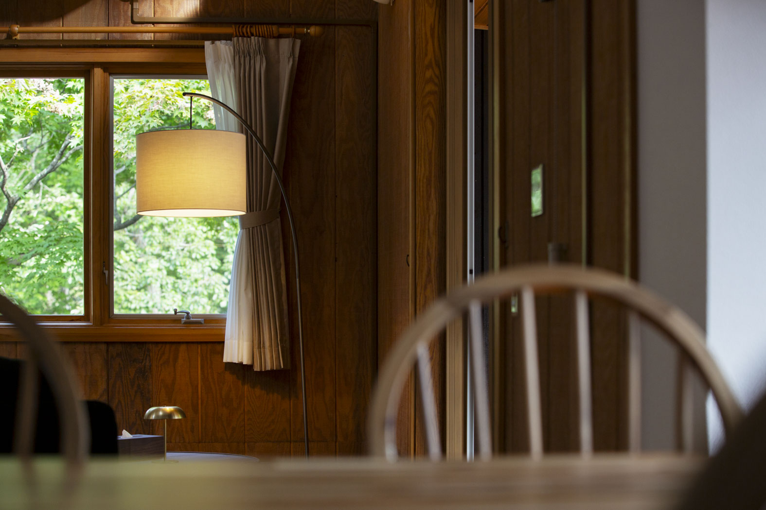 ダイニングキッチンとリビング