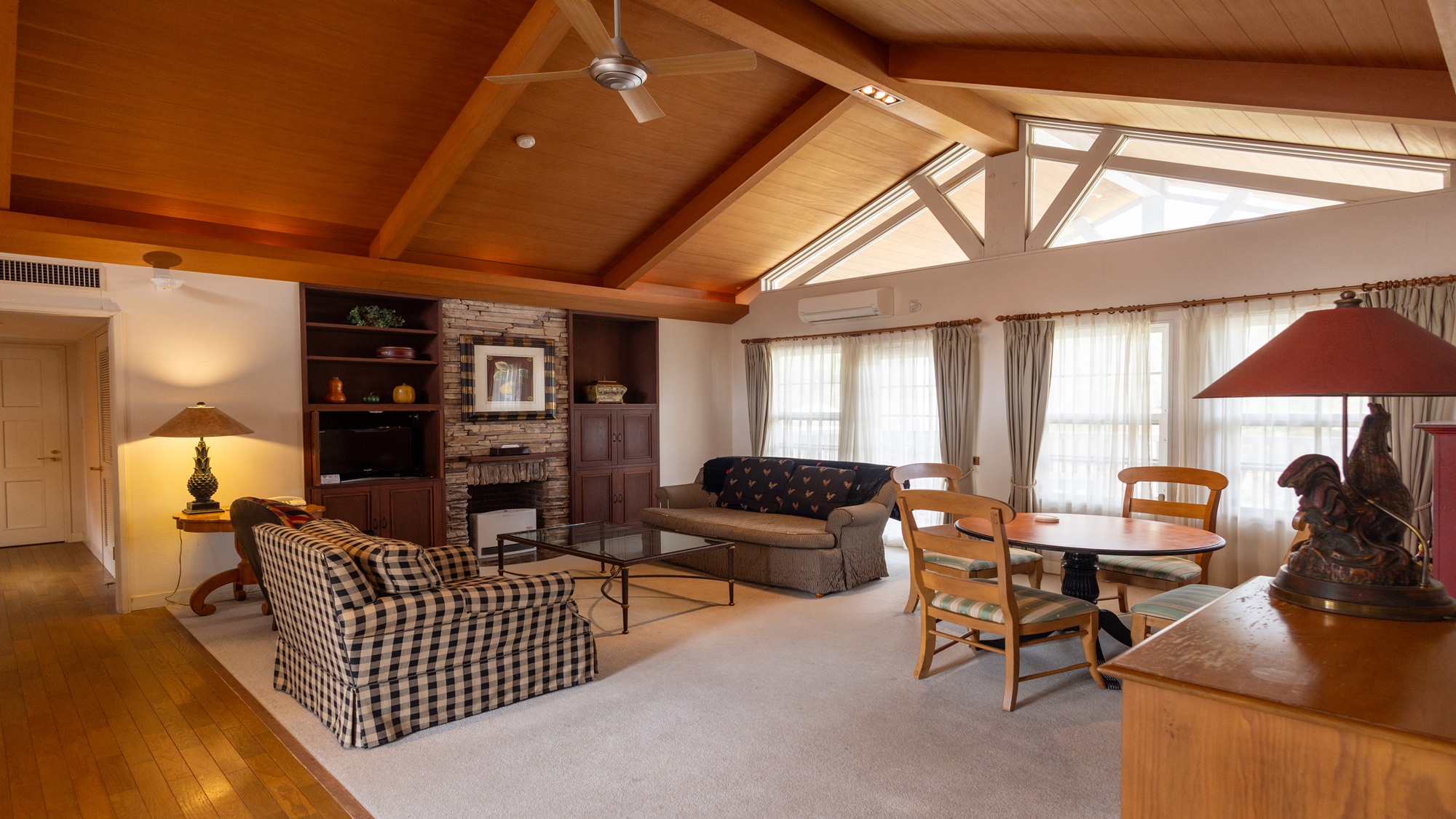 Cottage5_ヤマモモ_Bayberry_リビングルーム