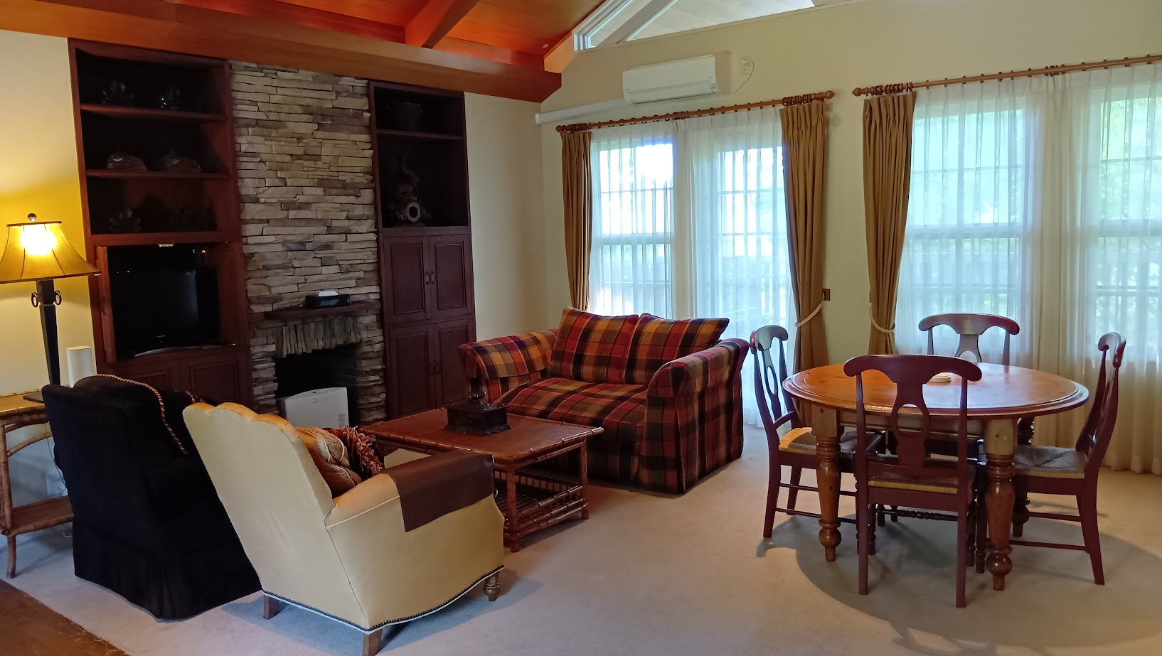 Cottage3_ジャスミン_Jasmine_リビング