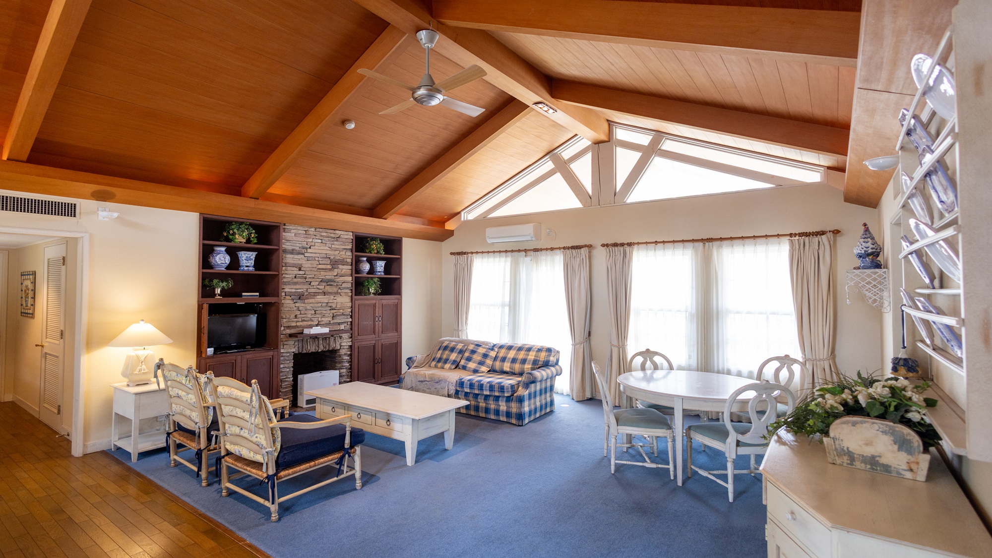 Cottage8_ハナミズキ_Dogwood_リビング