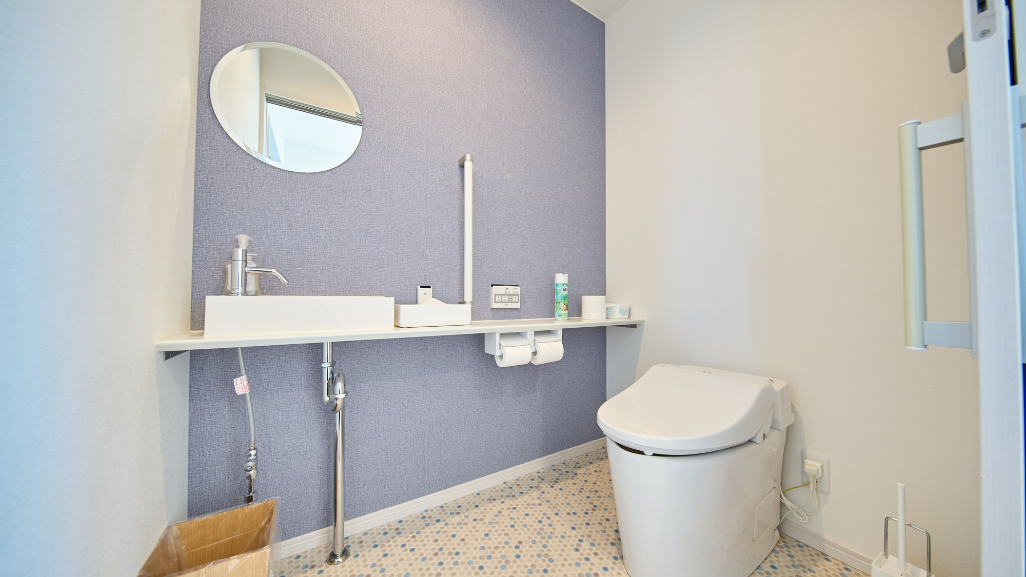 車いすの方も使いやすいトイレ