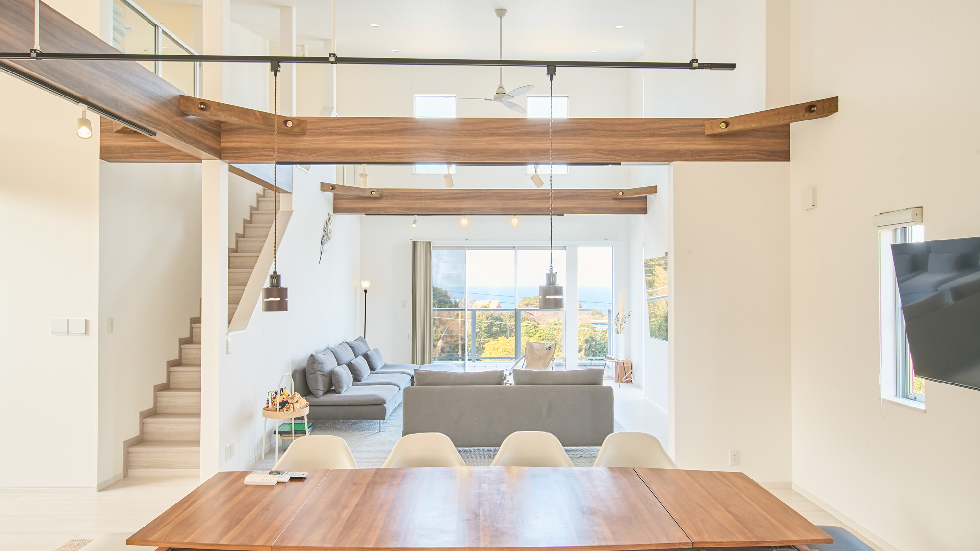 リビングダイニング