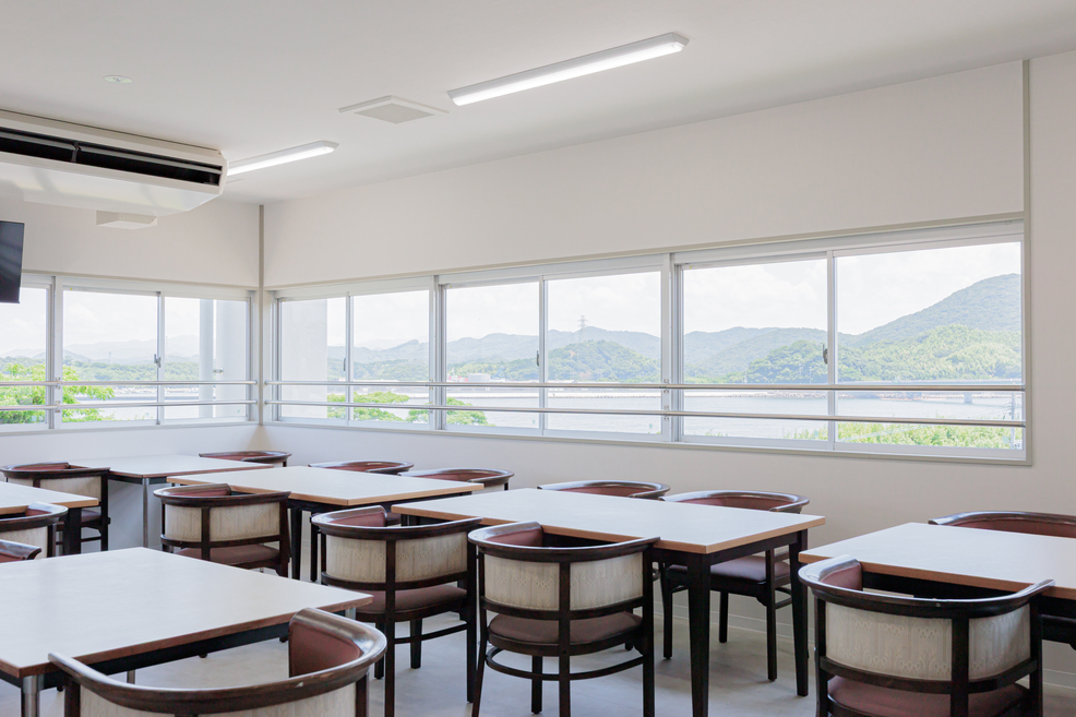 【朝食付き】1泊〜長期滞在も快適♪全部屋洗濯乾燥無料 漫画・大画面TV付ラウンジ 無料レンタサイクル