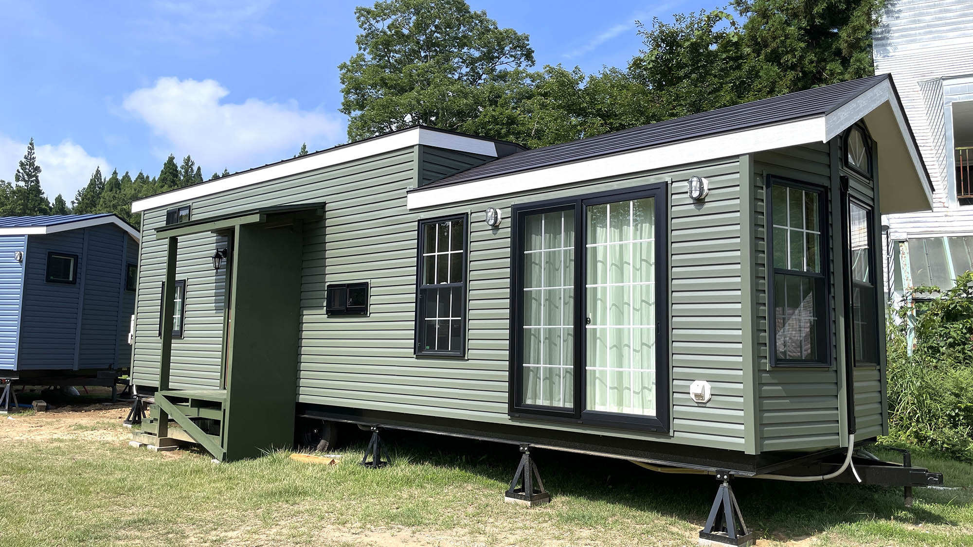 ・【トレーラーハウス翠／外観】お友達同士のご旅行などにピッタリ！最大9名様までご宿泊できます