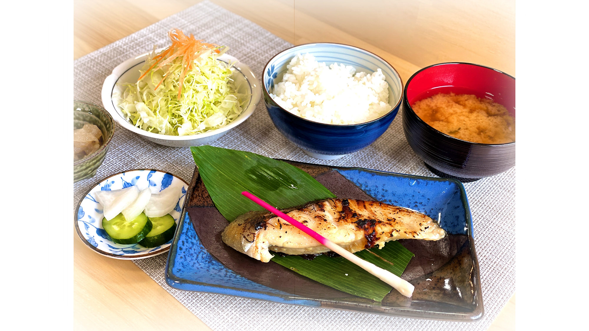 ・【夕食一例/銀だら西京焼き定食】西京味噌の旨味で銀たらを焼き上げた納得のごはんセット
