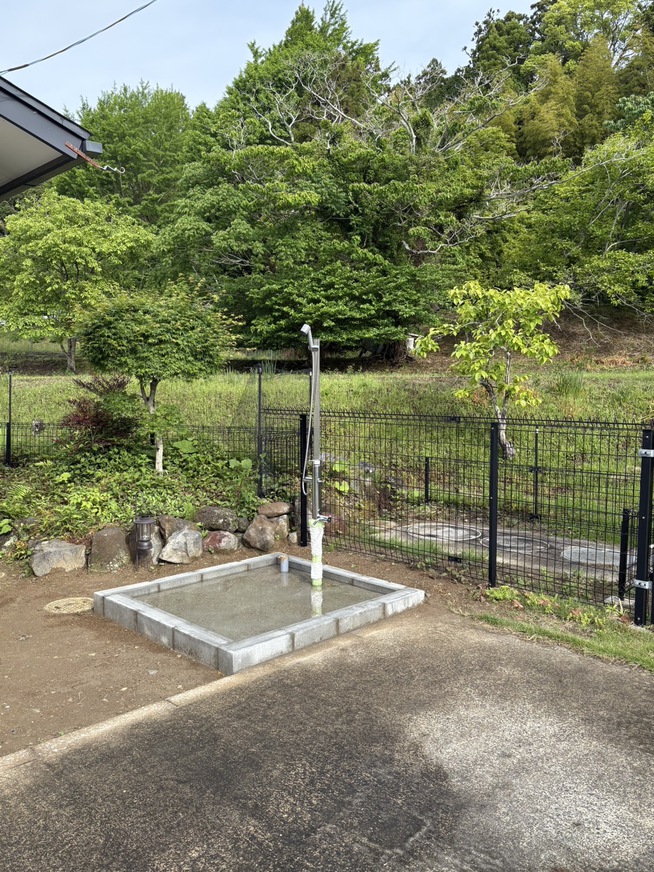 1日1組限定の里山プライベートヴィラ。最大7名様まで宿泊可能。小学校低学年無料。