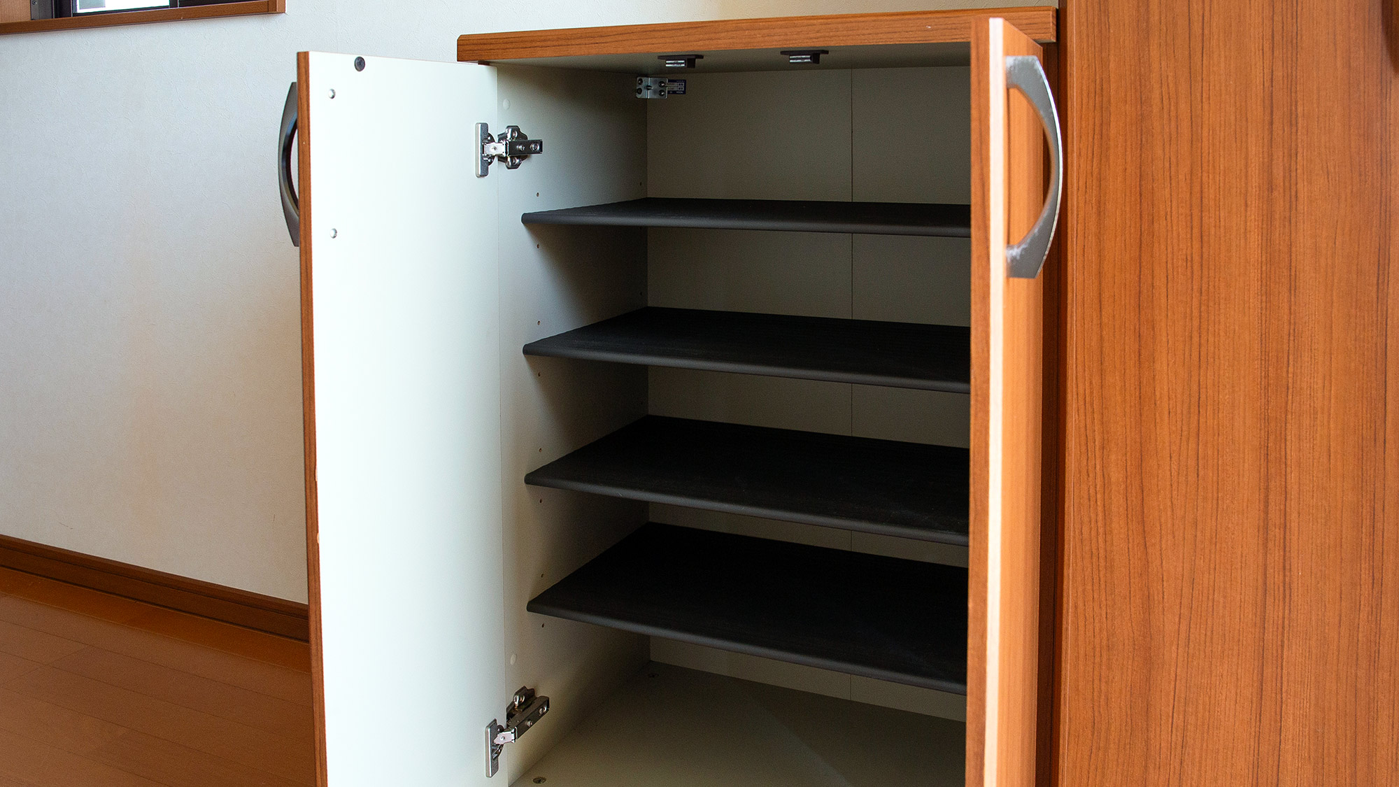 ・【エントランス】人数が多くても問題ない大きさのシューズラック