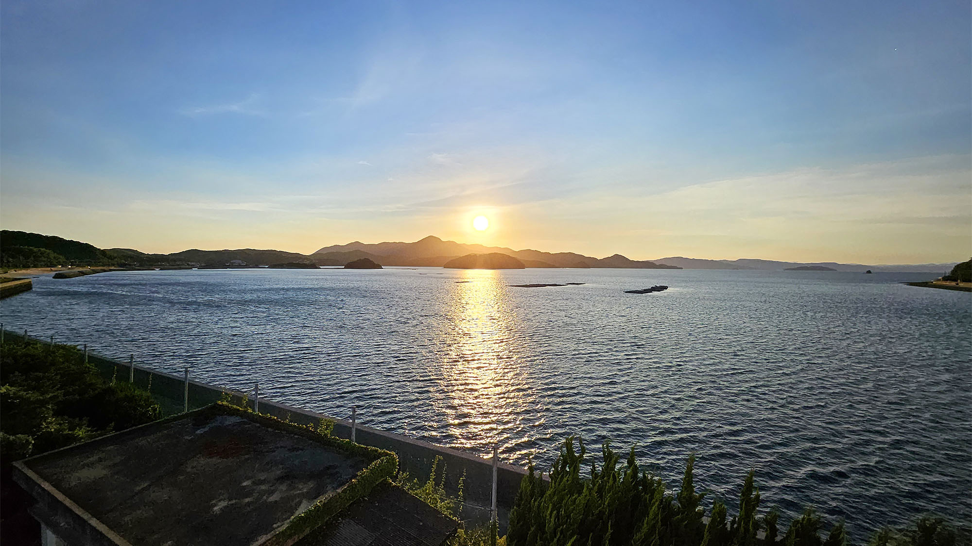 ・【景色】施設から見える美しい夕陽は、日々の疲れを癒してくれます