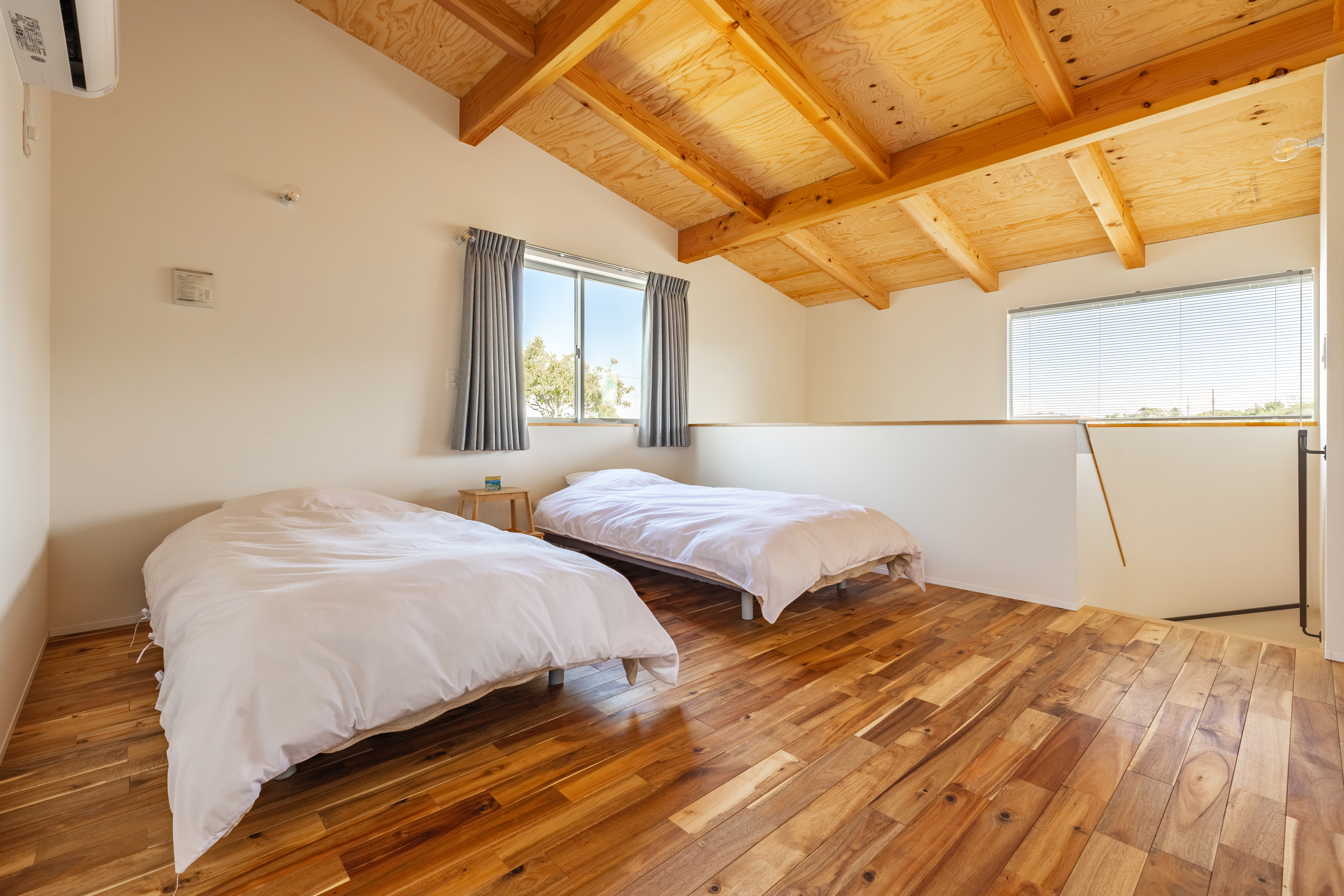 ２号室寝室（２階）