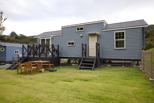 トレーラーハウスA