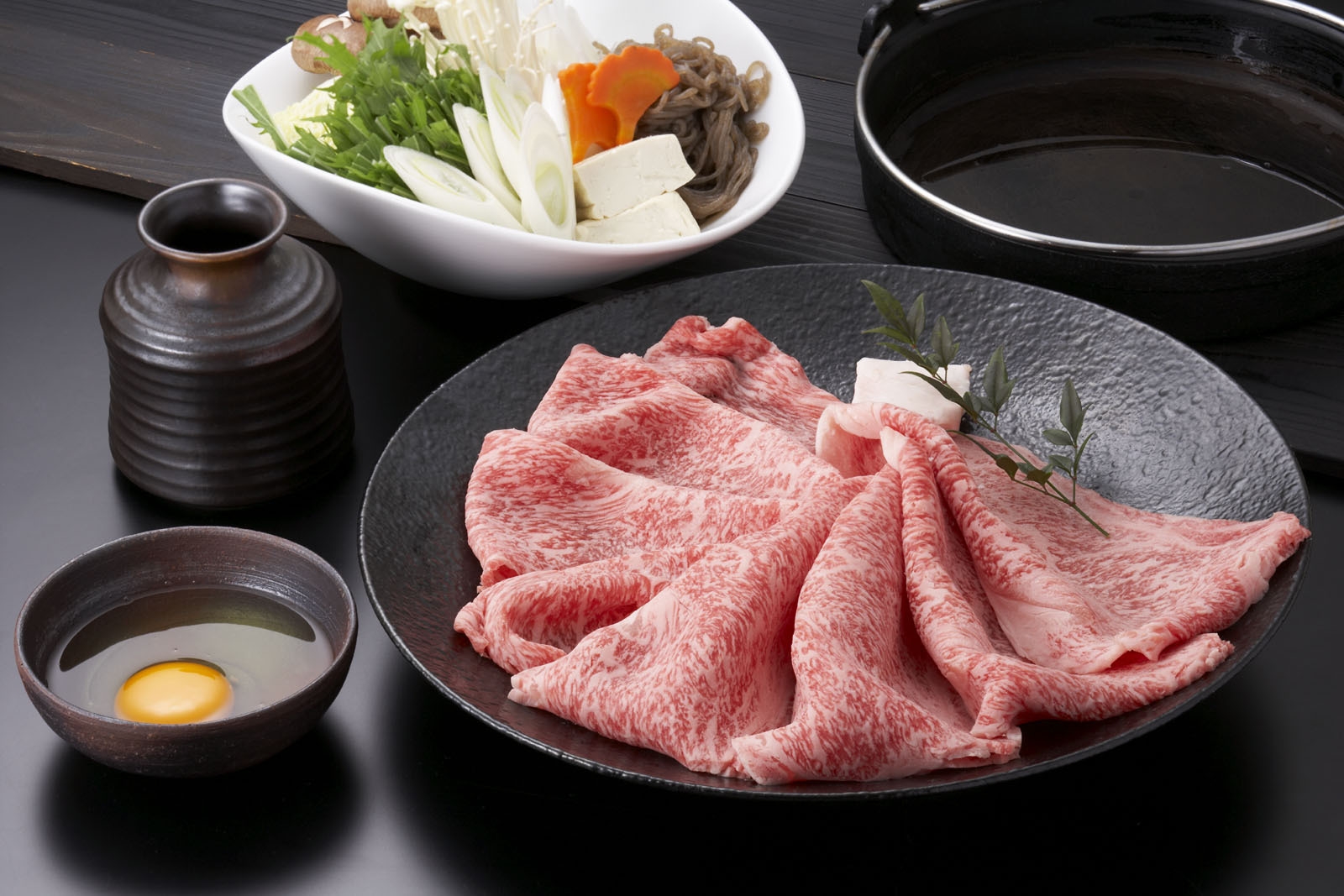 【夕食プラン】地元飛騨で最上級の飛騨牛を堪能！選べるすき焼きorしゃぶしゃぶプラン