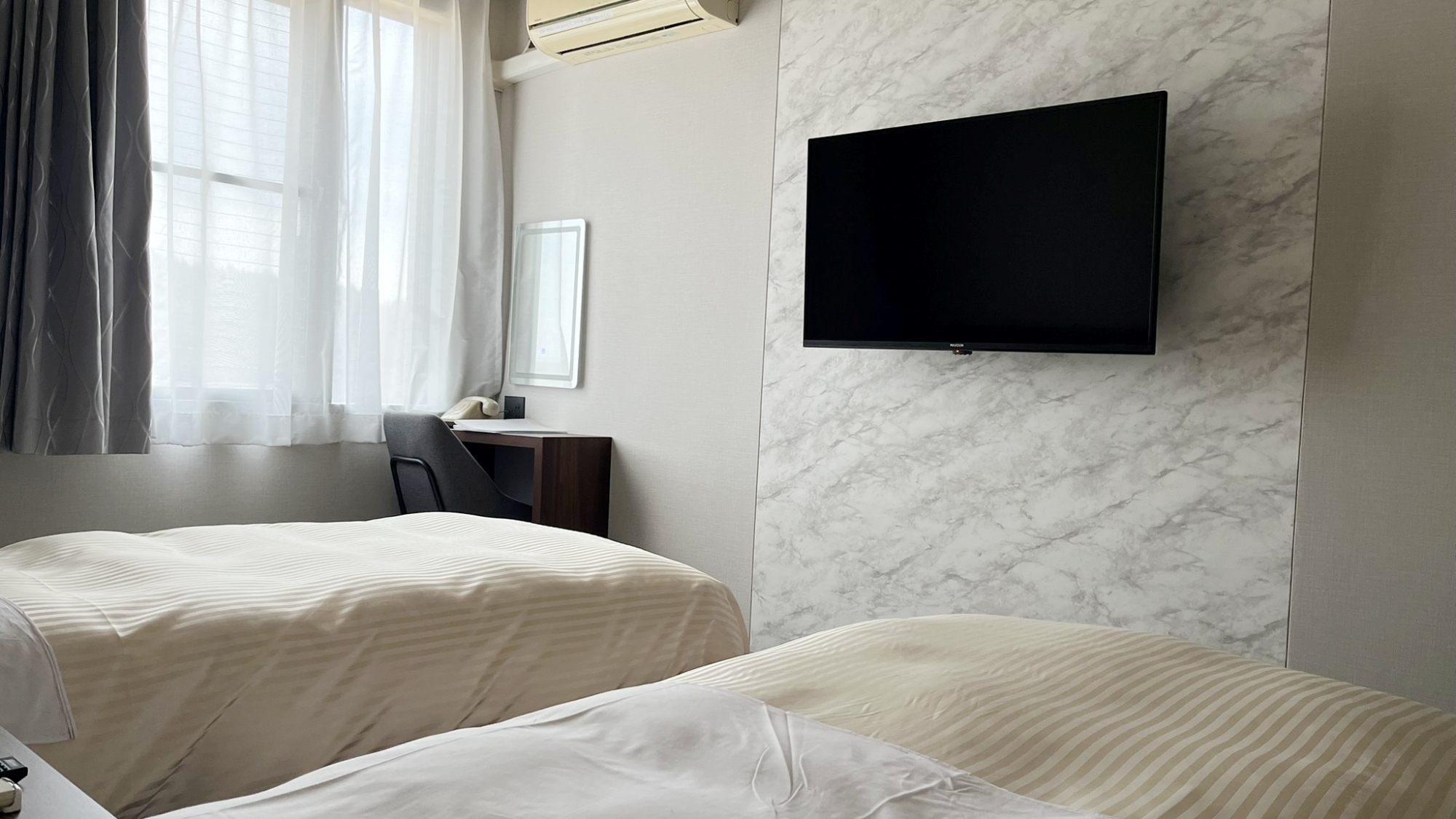 *【リニューアルツインルーム】落ち着いた空間で心からのくつろぎを。