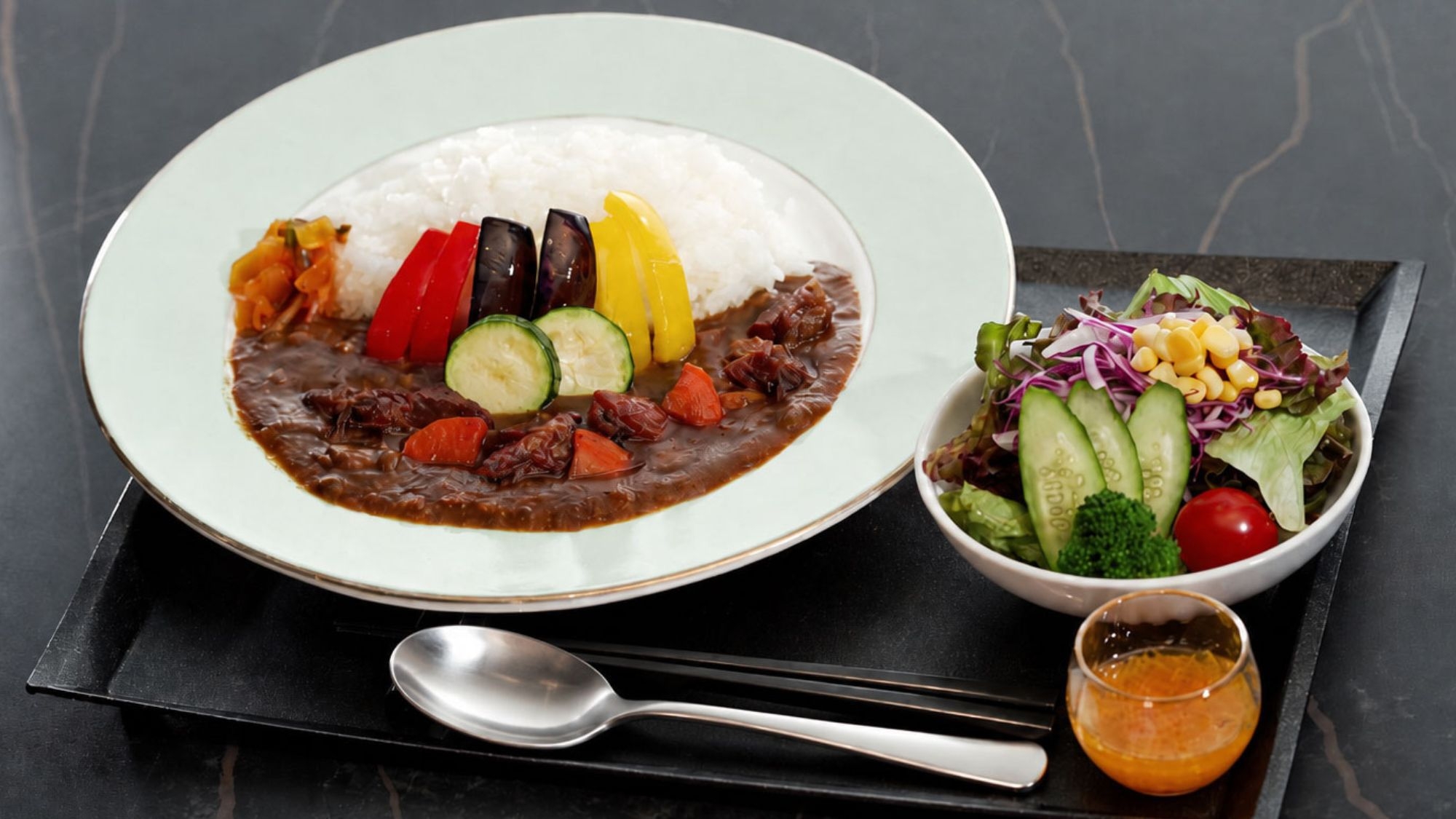 【文豪カレーセットorちょい呑みセット付】お気軽ライトミールで甲府旅満喫！朝食は自慢の健康ビュッフェ