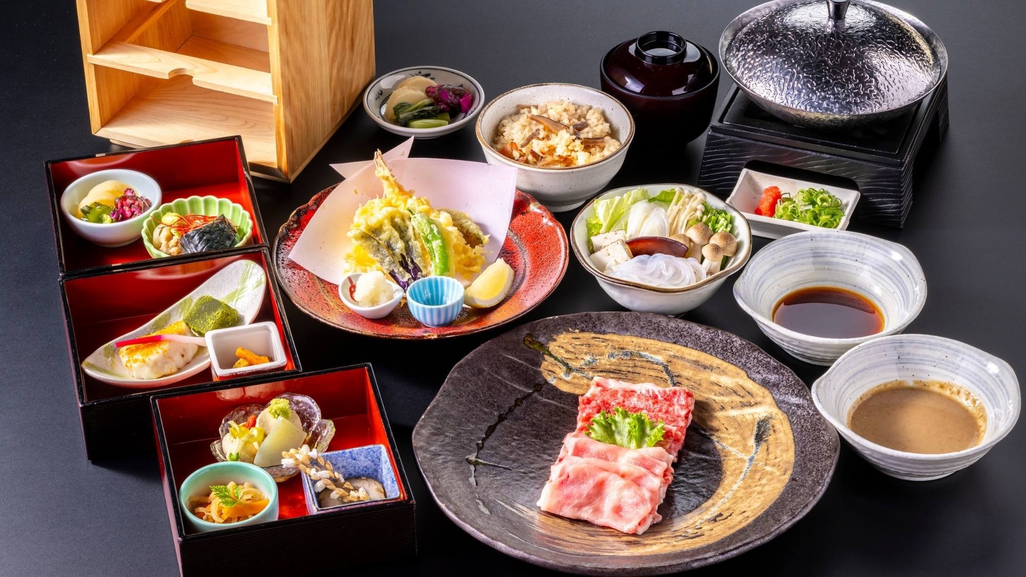 【新規オープン●2食】＜明治×常磐ホテル＞太宰治に井伏鱒二、文豪の足跡を辿る●湯村の名湯で心癒す旅