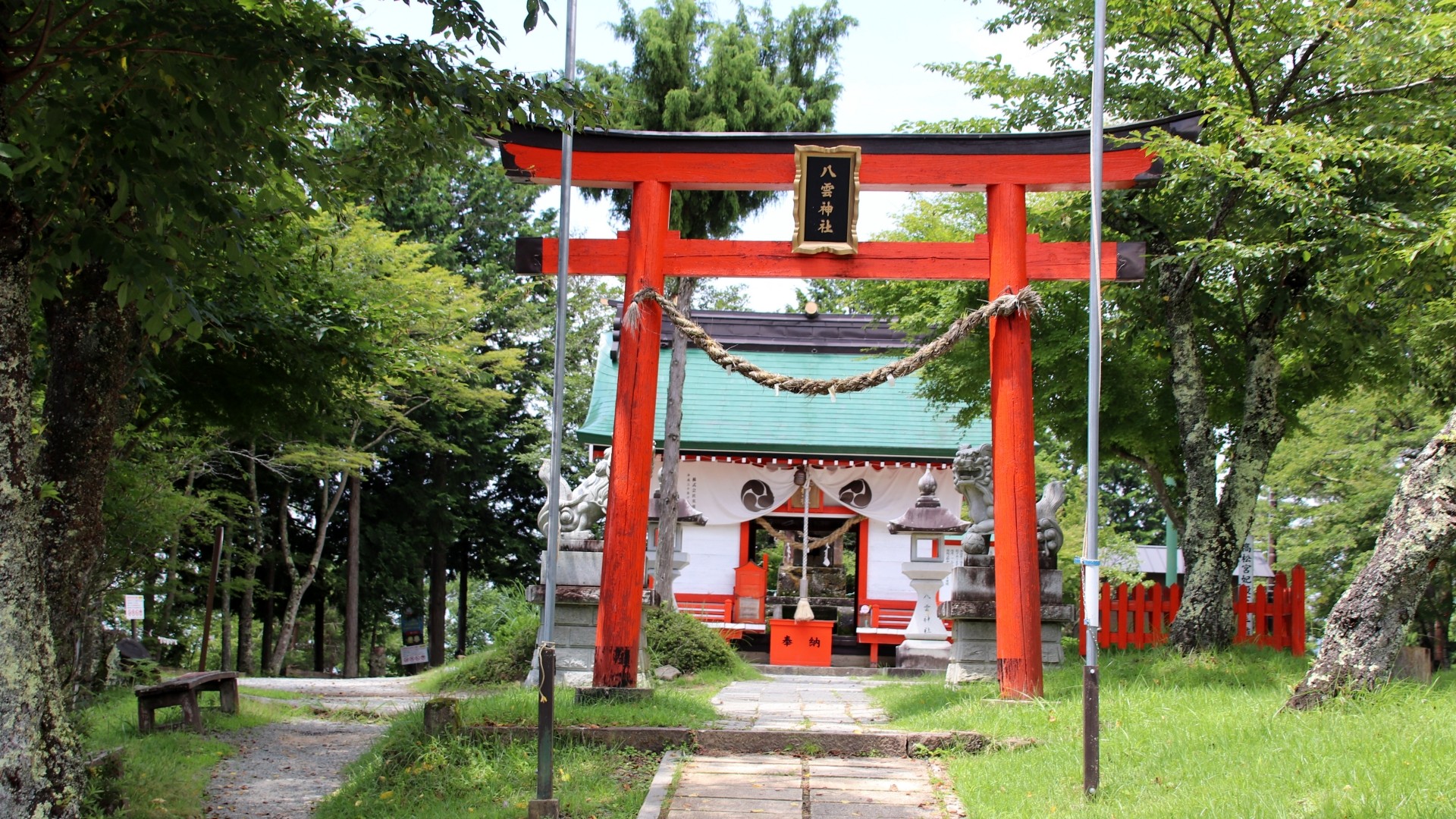 【昇仙峡頂上の八雲神社】