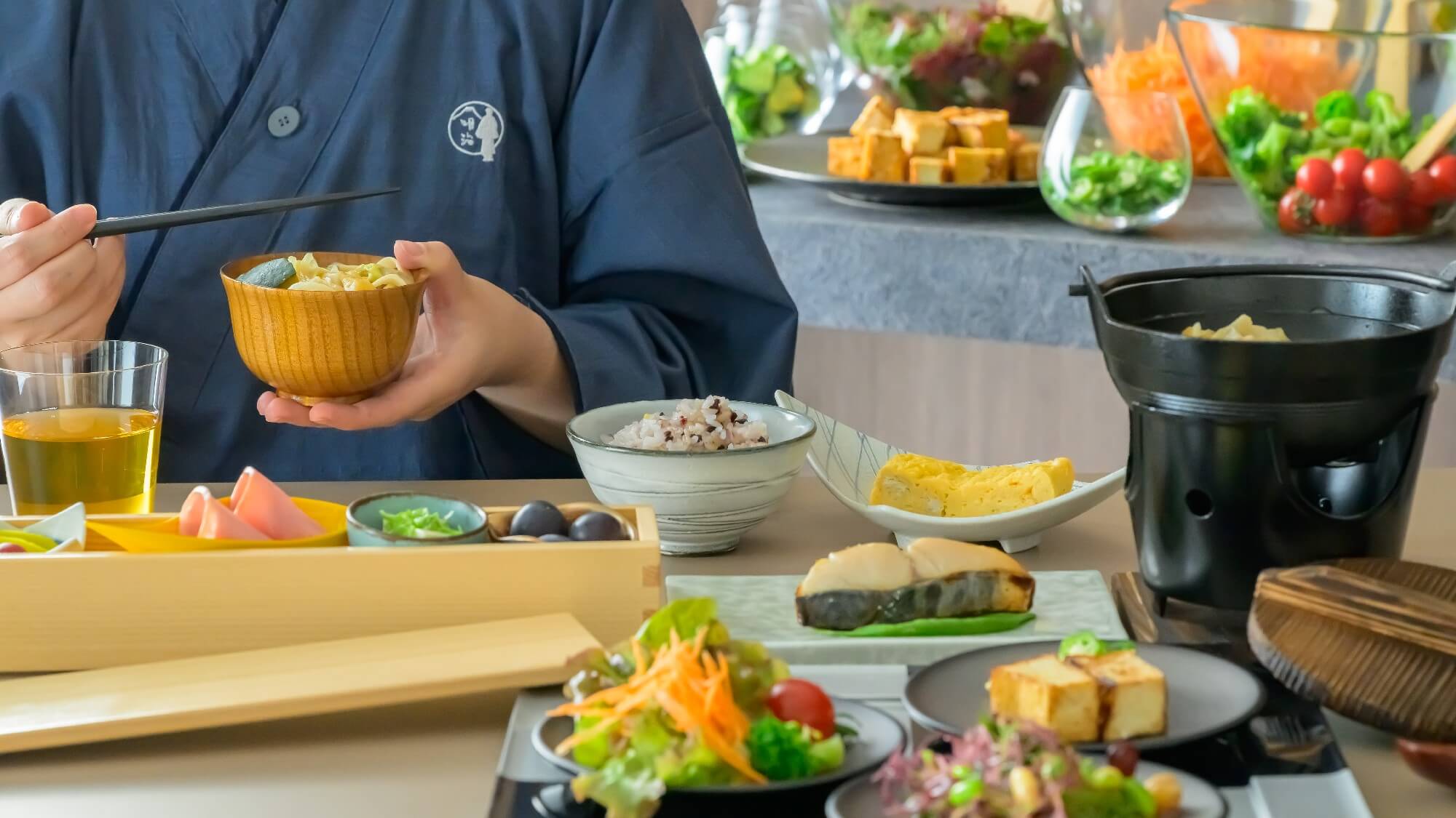 【朝食一例】明るいレストランで気持ちの良い一日をスタート！