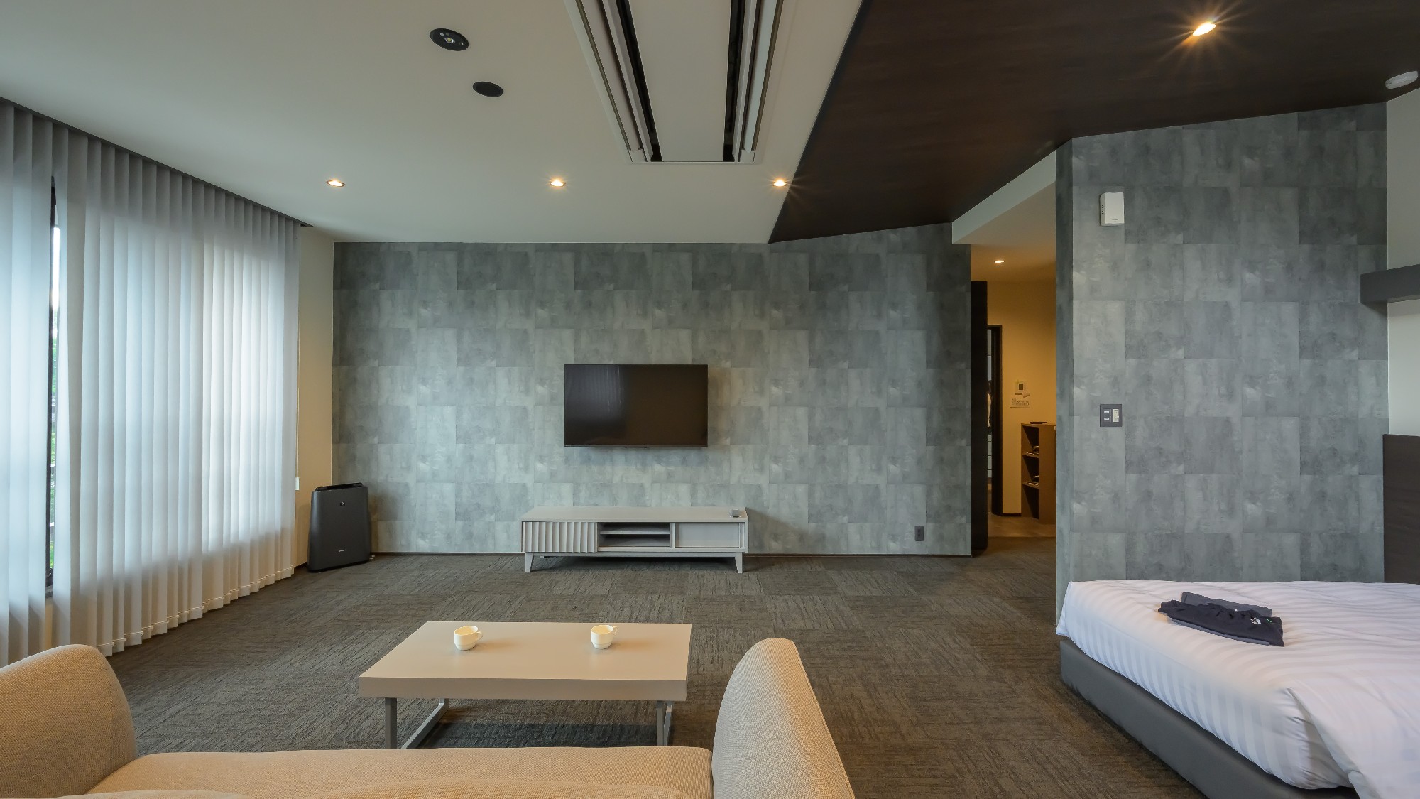 【グランドツイン】車椅子の方も安心して過ごせる、ゆったりした間取り。