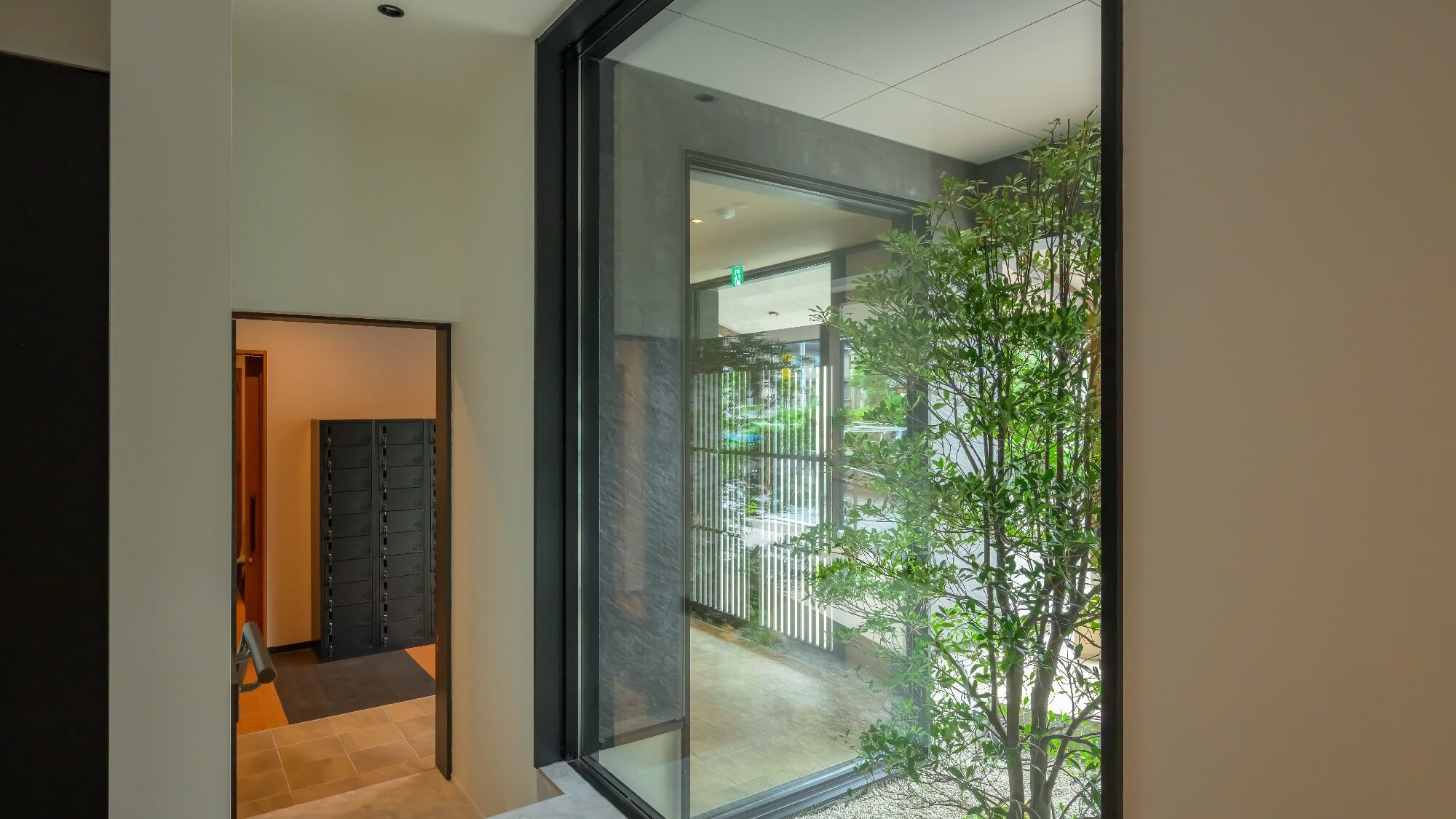 【外湯：鷲の湯】別棟の大浴場をご利用いただけます。タオル類はお部屋からお持ちください