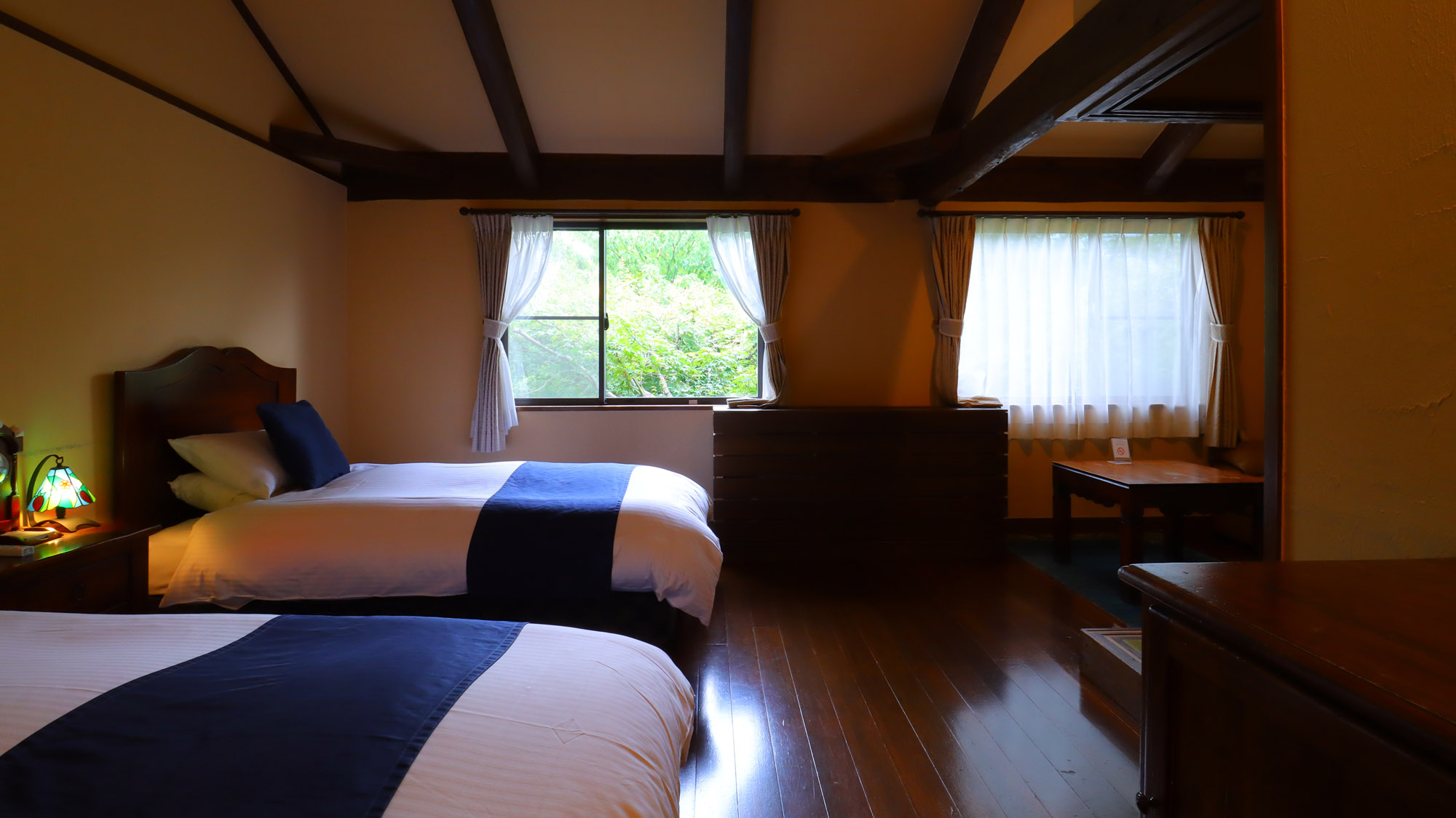 オリエンタル・ツイン－本館－