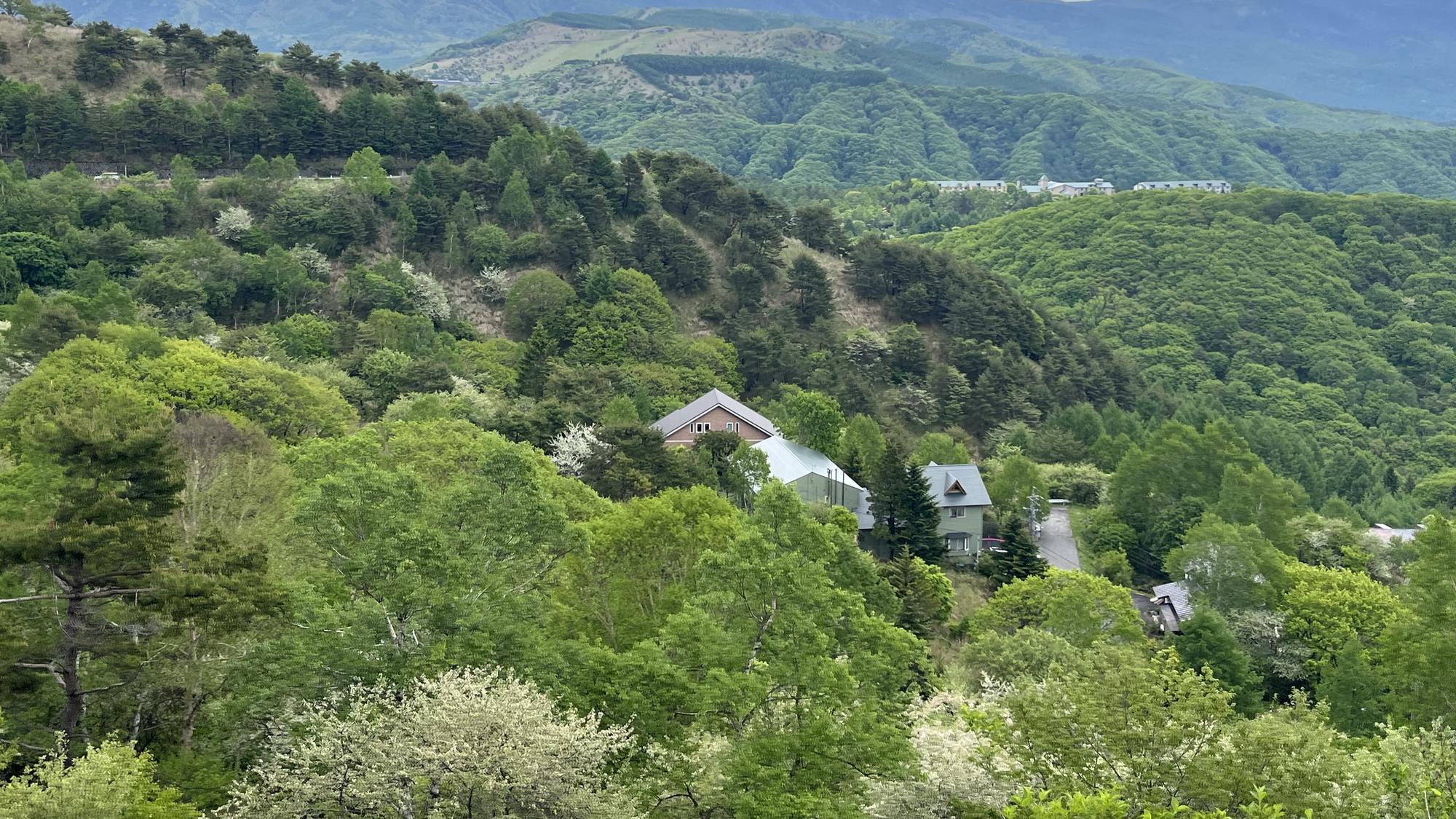 ・【周辺】当館は豊かな自然に囲まれ、北アルプスをはじめとする雄大な山々を一望いただけます。