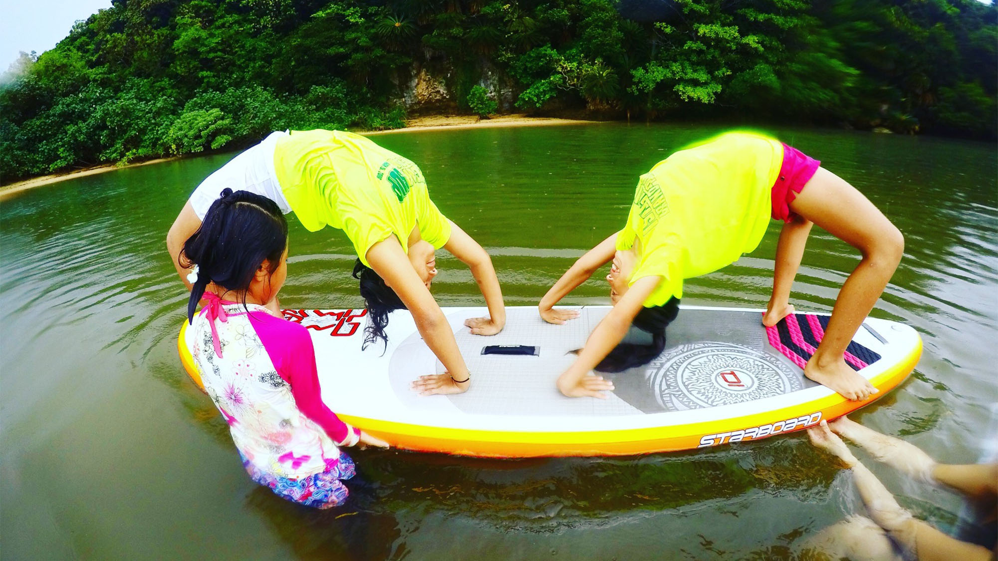 ・【子ども自然冒険隊ツアー】最高の思い出を！カヌーに乗って水上散歩　忘れられない体験が待っています