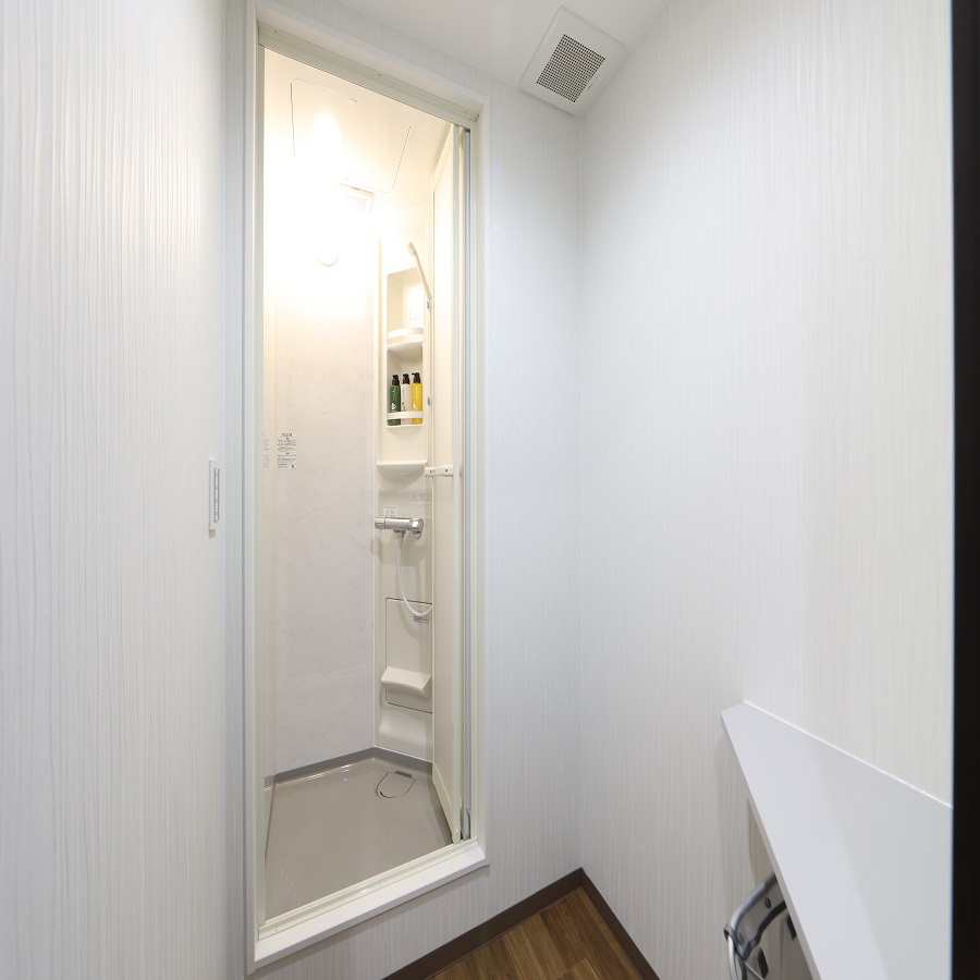 シャワールーム