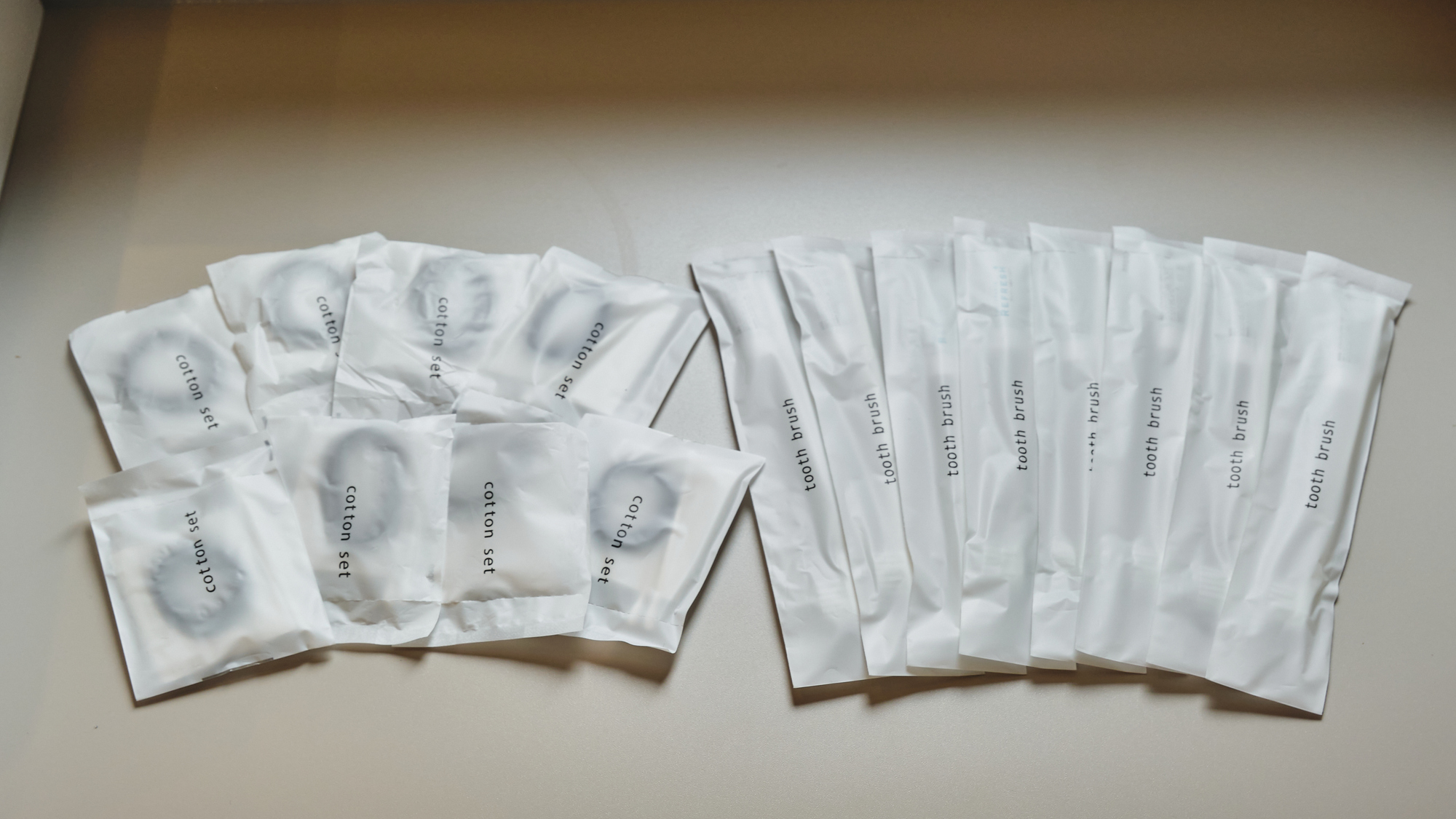 歯ブラシ、コットンといったアメニティも揃えています