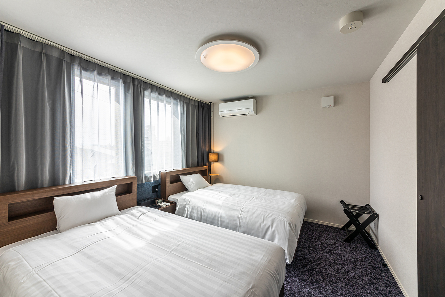 客室ファミリー（寝室）