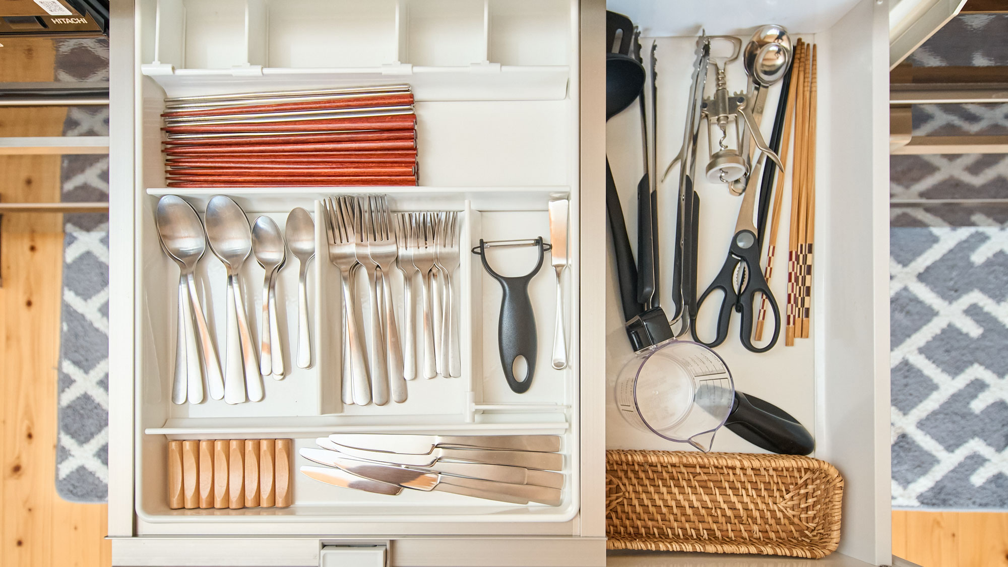 キッチン備品：カトラリー・調理器具等