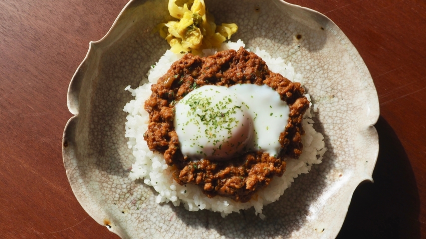 【サウナイキタイ】発酵スパイスカレーと台湾式朝食を味わう港町ステイ