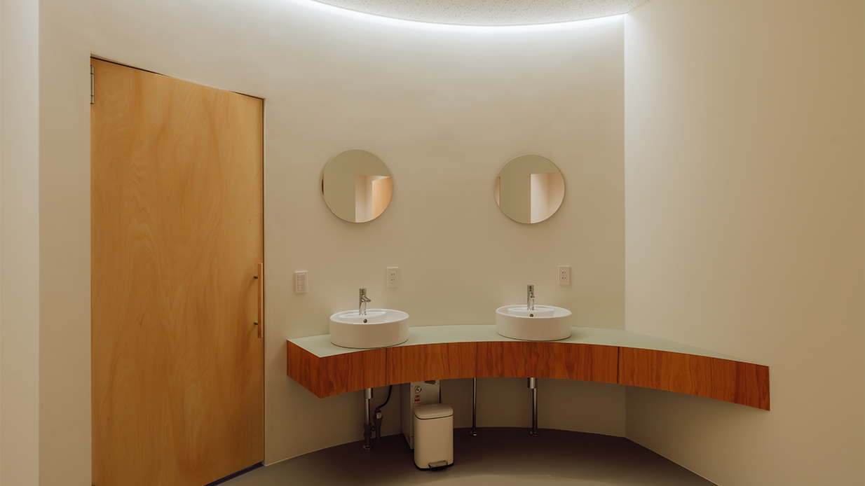 【共用トイレ】