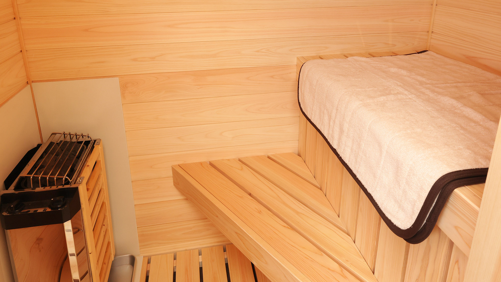 ・【B棟／サウナ】周囲の目を気にしない贅沢なサウナ時間は、心からリフレッシュできること間違いなしです