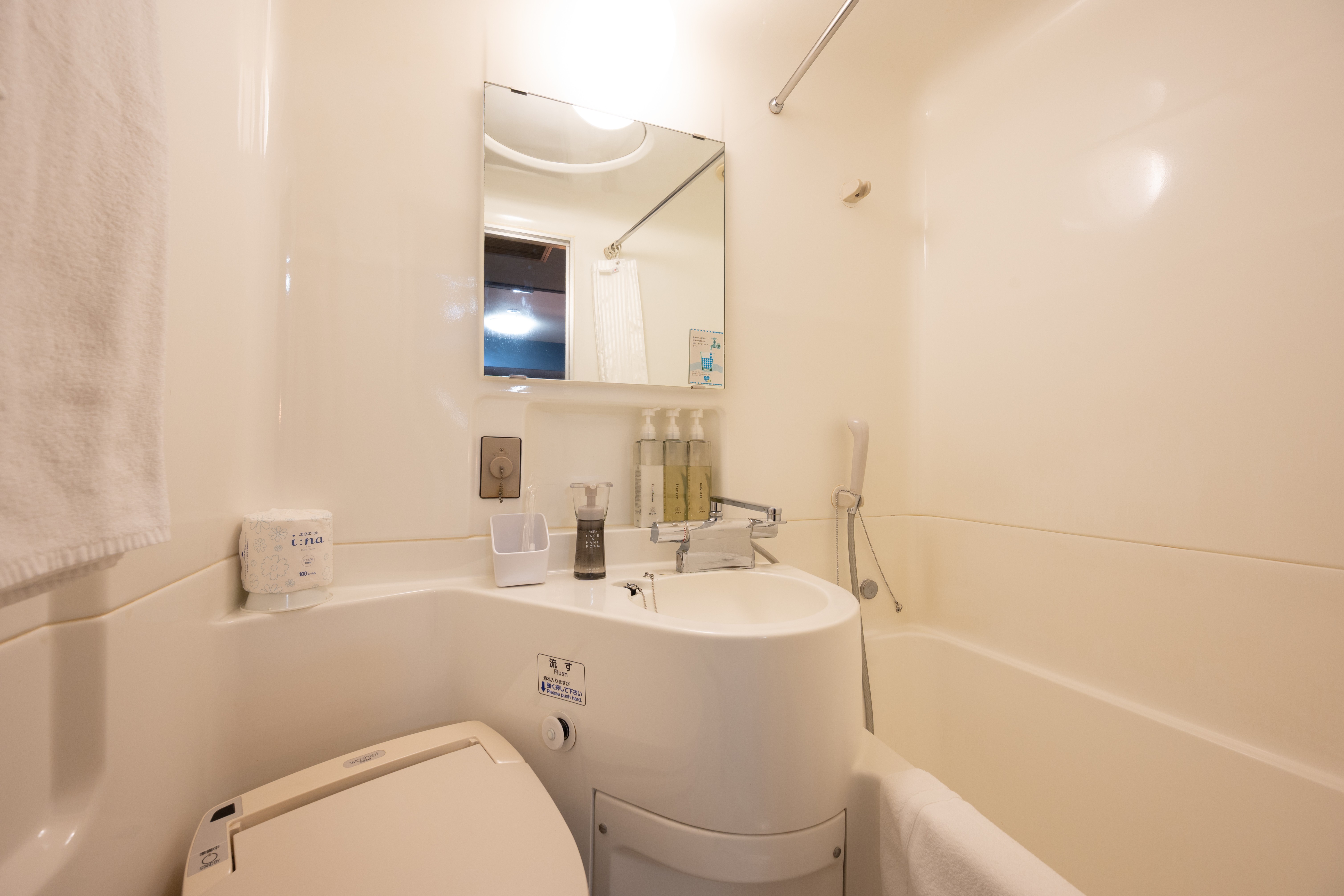 客室内ユニットバス（一例）