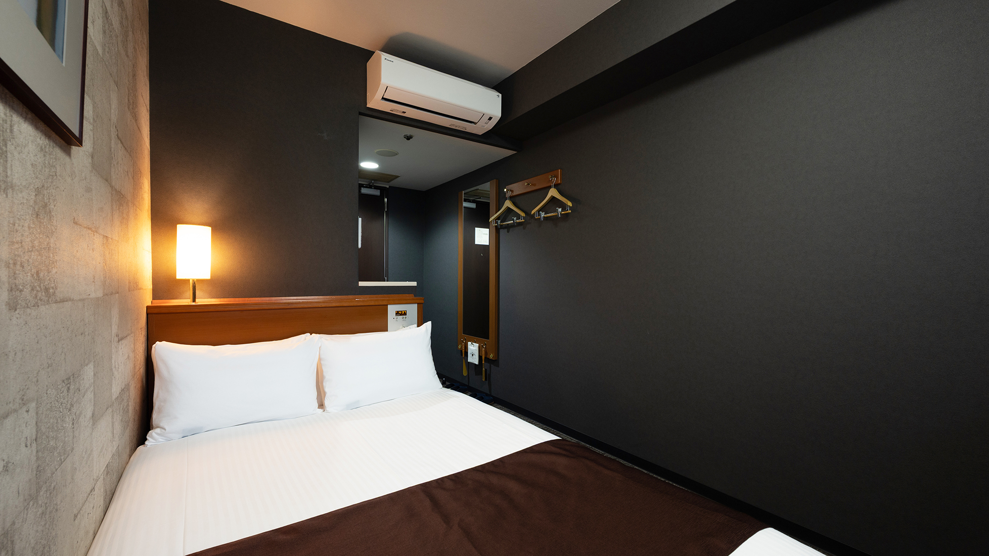 セミダブルルーム